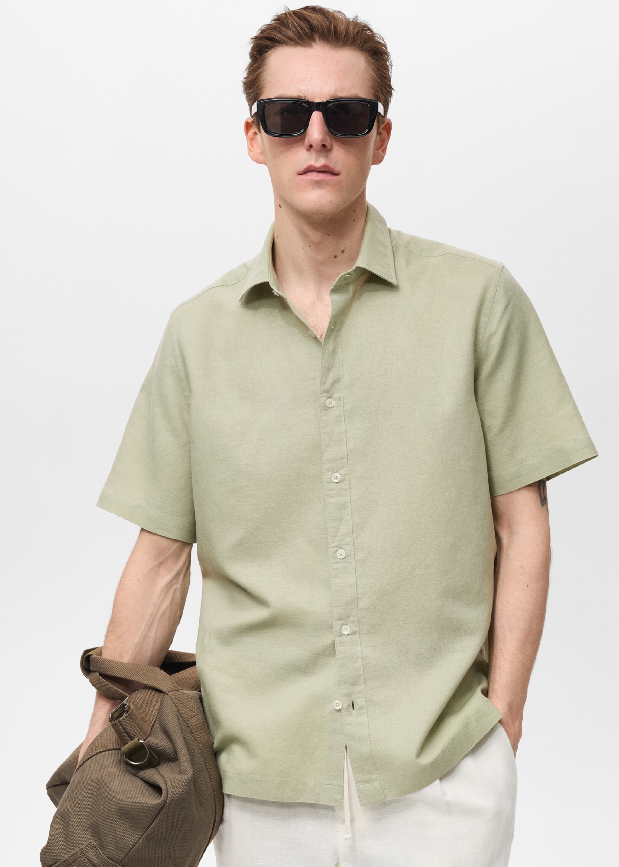 Kurzärmliges Leinenhemd - Mittlere Ansicht, Pastellgrün. Ref: 87087889-00.