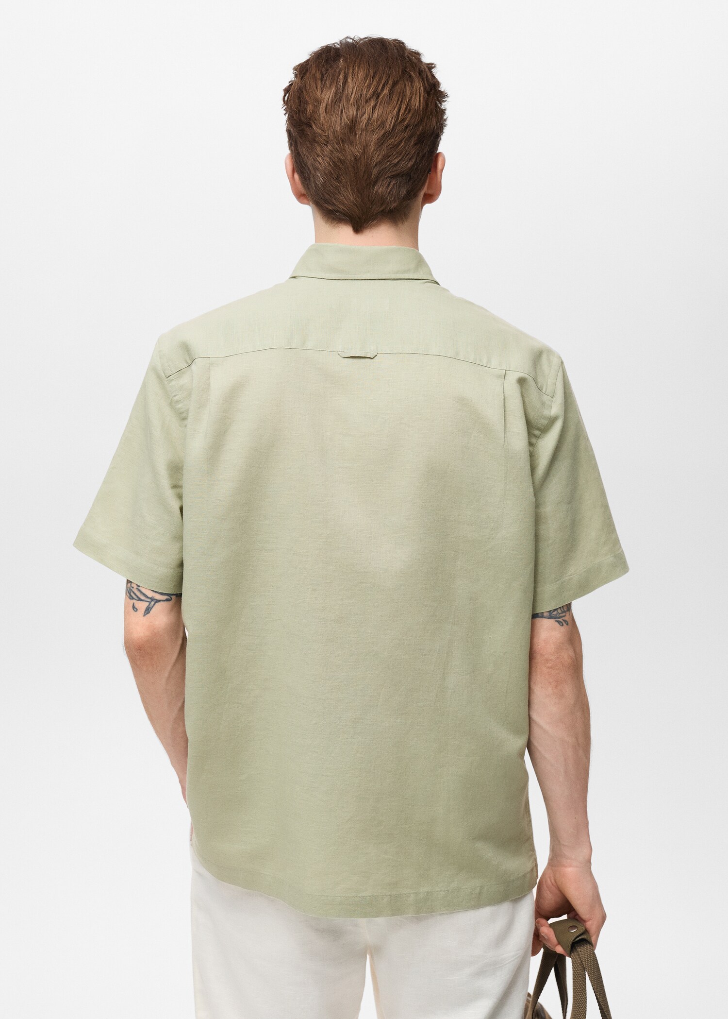 Kurzärmliges Leinenhemd - Rückseite des Artikels
