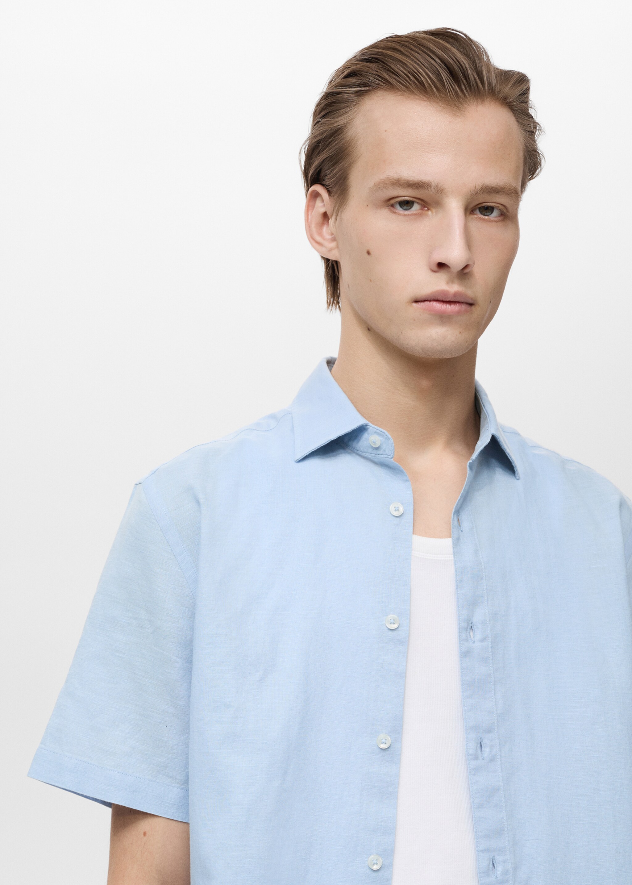 Short sleeve linen-blend shirt - Details of the article 1, Blue. Ref: 87087889-00.
