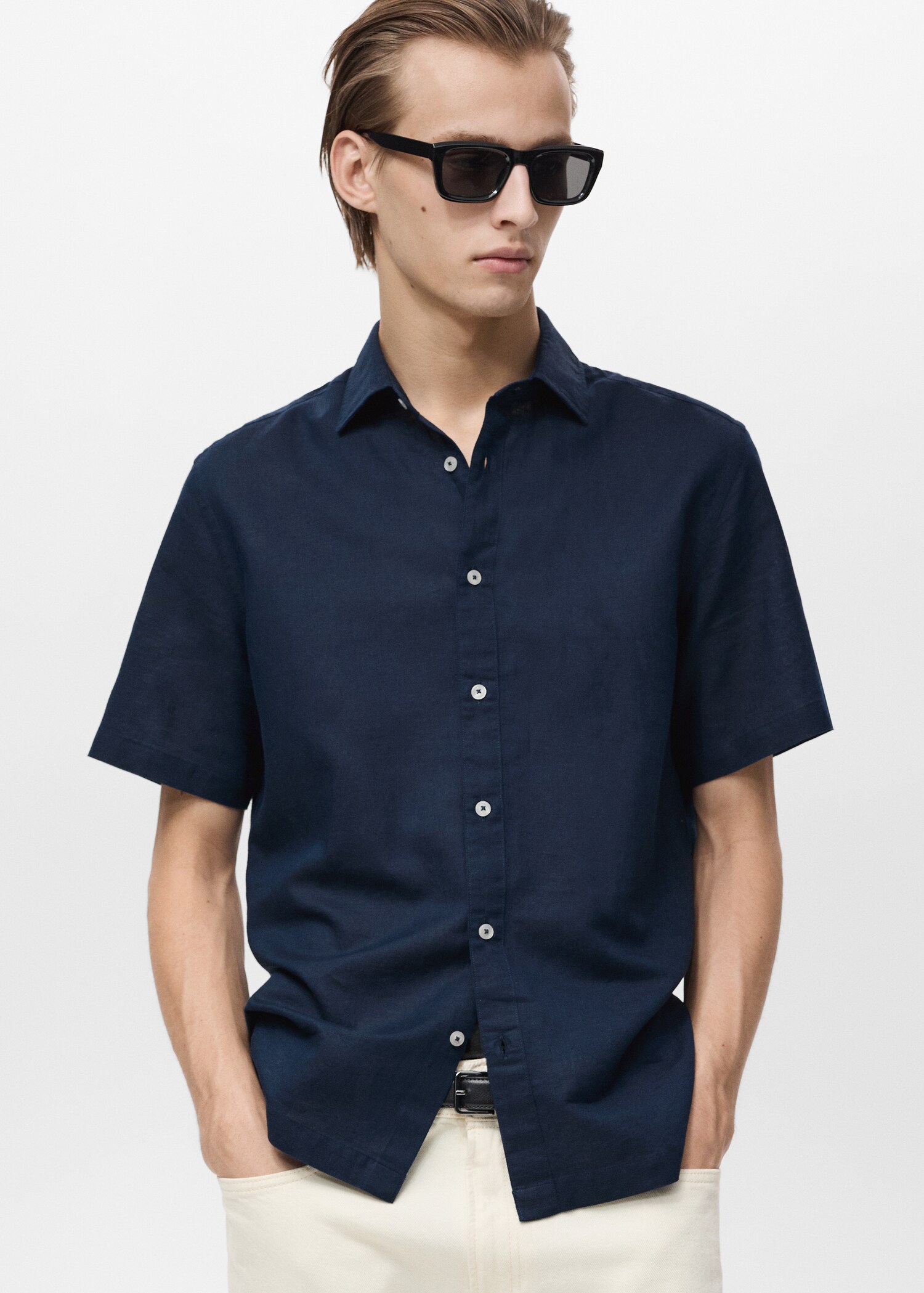 Kurzärmliges Leinenhemd - Detail des Artikels 6