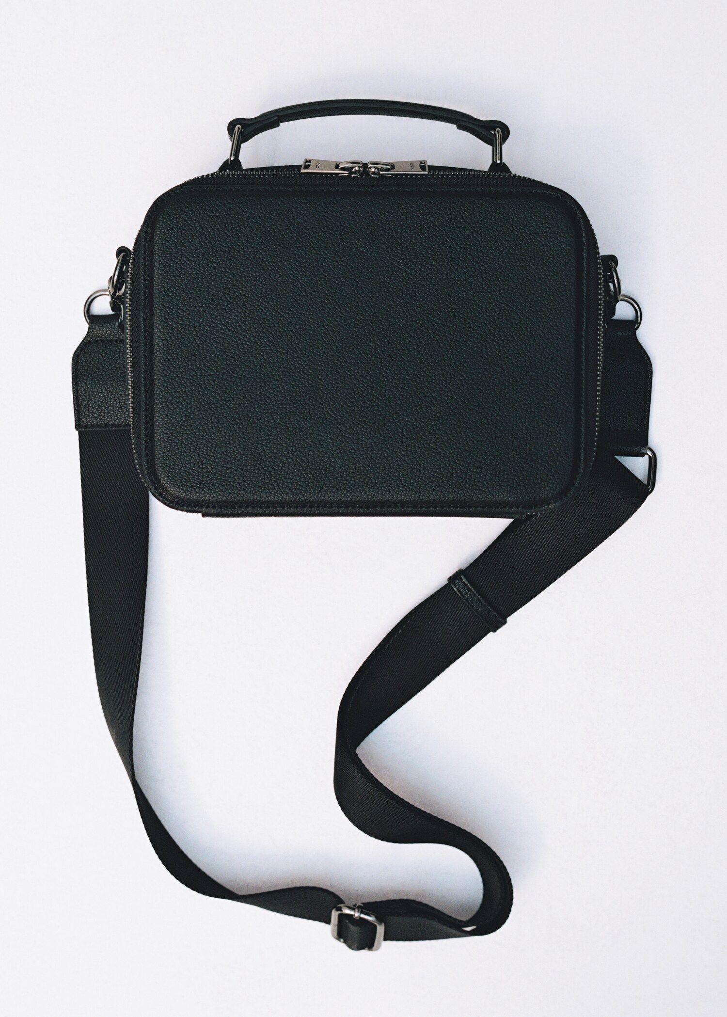 Briefcase-style bag - Details of the article 3