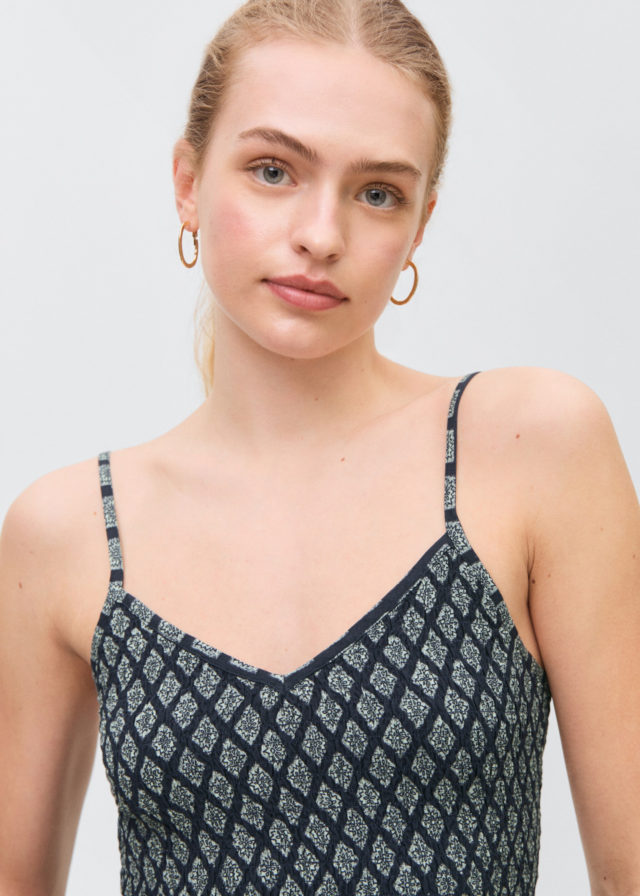 Ruffle printed top - Details of the article 1, Navy. Ref: 87088264-00.