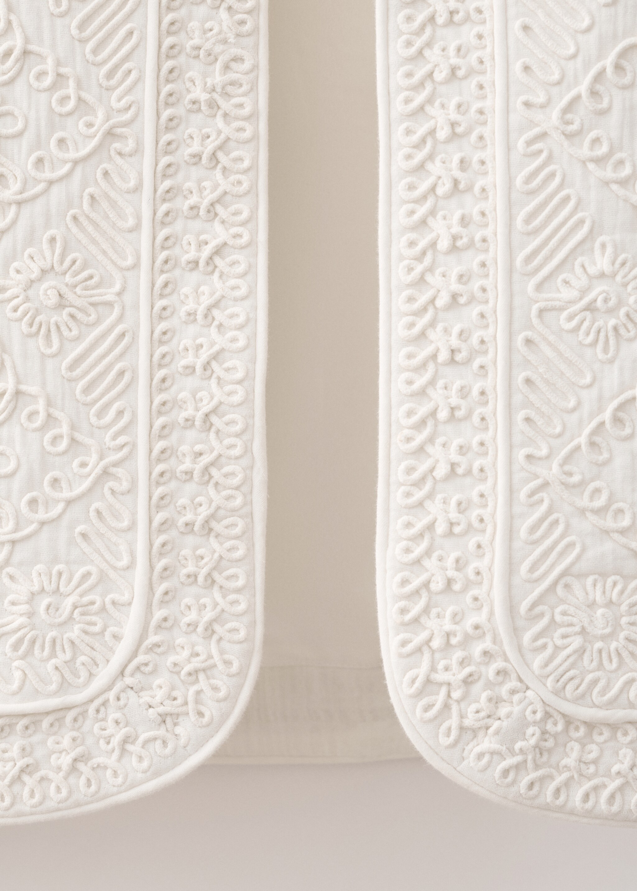 Embroidered cotton jacket - Details of the article 0, White. Ref: 87089219-00.