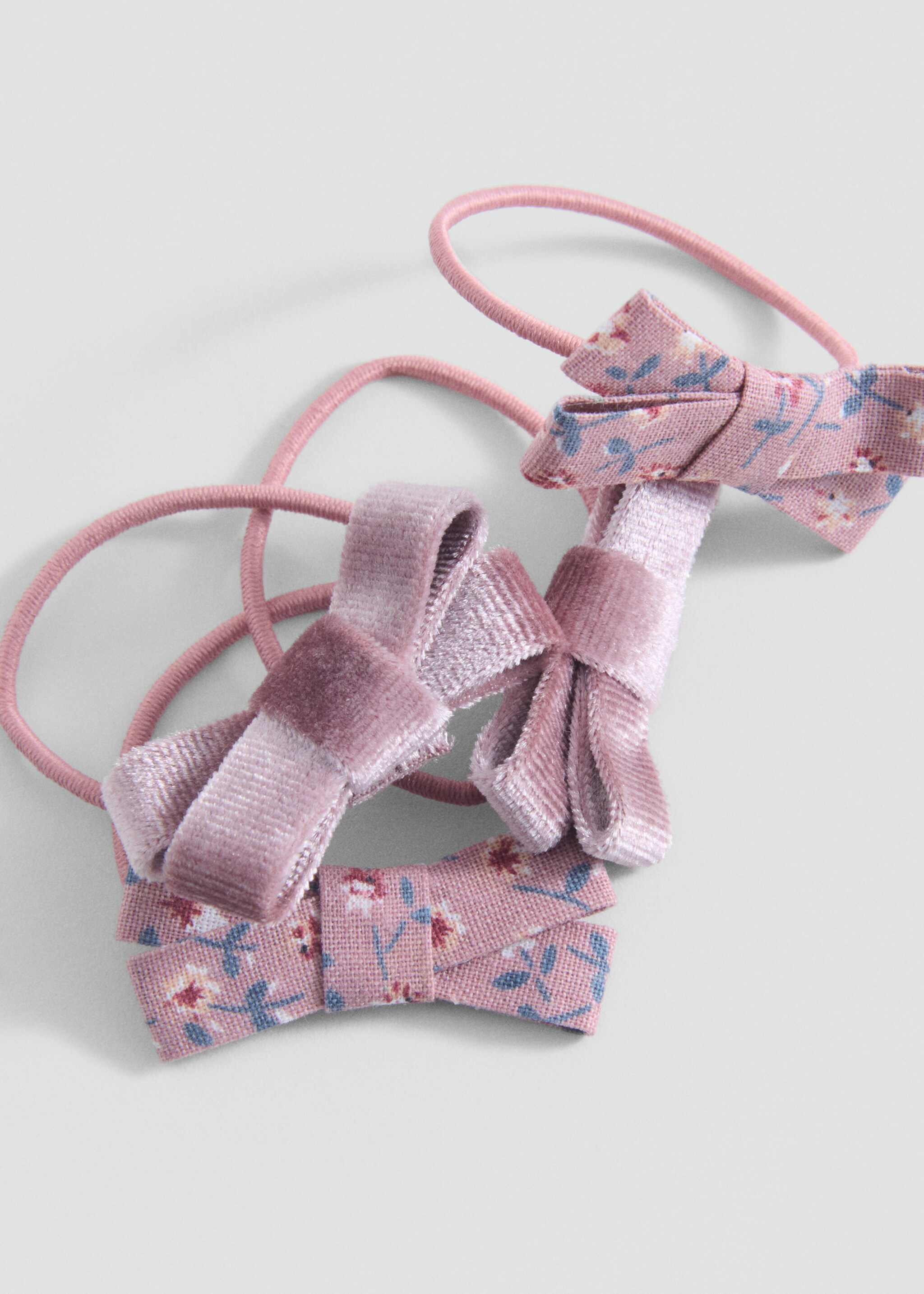 4er-Pack Scrunchies - Mittlere Ansicht, Zartrosa. Ref: 87090305-00.