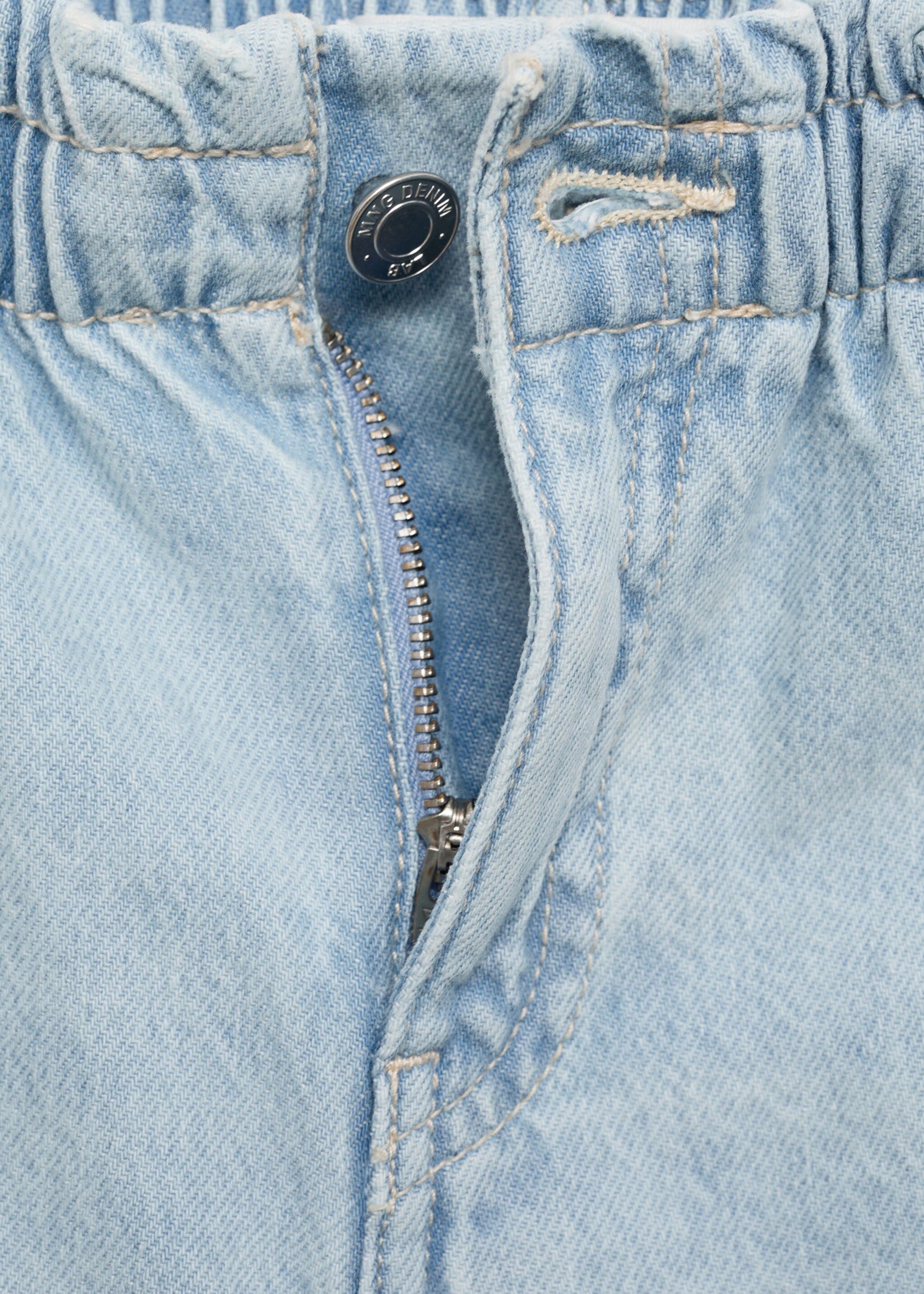 Paperbag jeans - Details of the article 8, Light Blue. Ref: 87090413-00.
