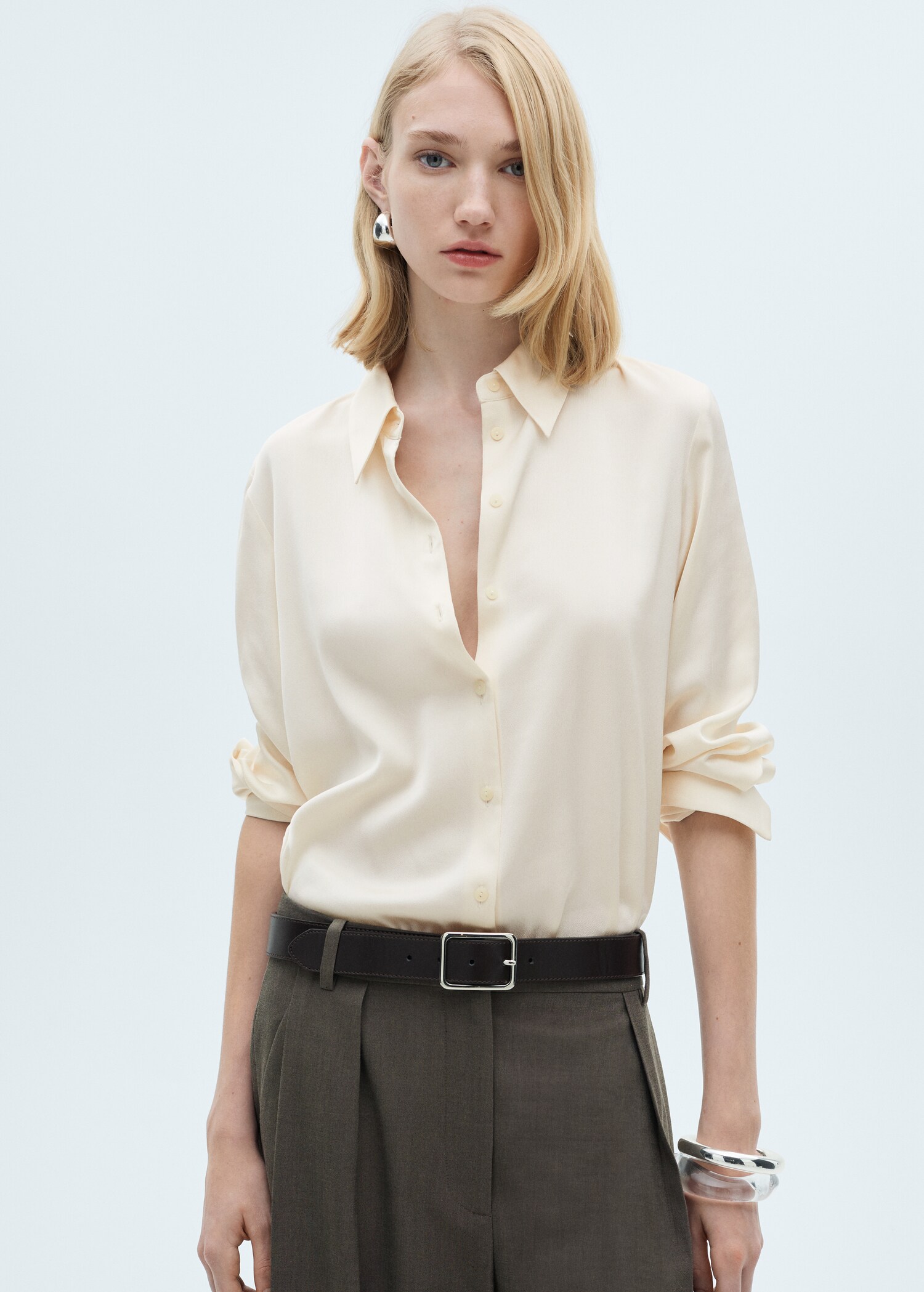 Satin finish flowy shirt - Medium plane