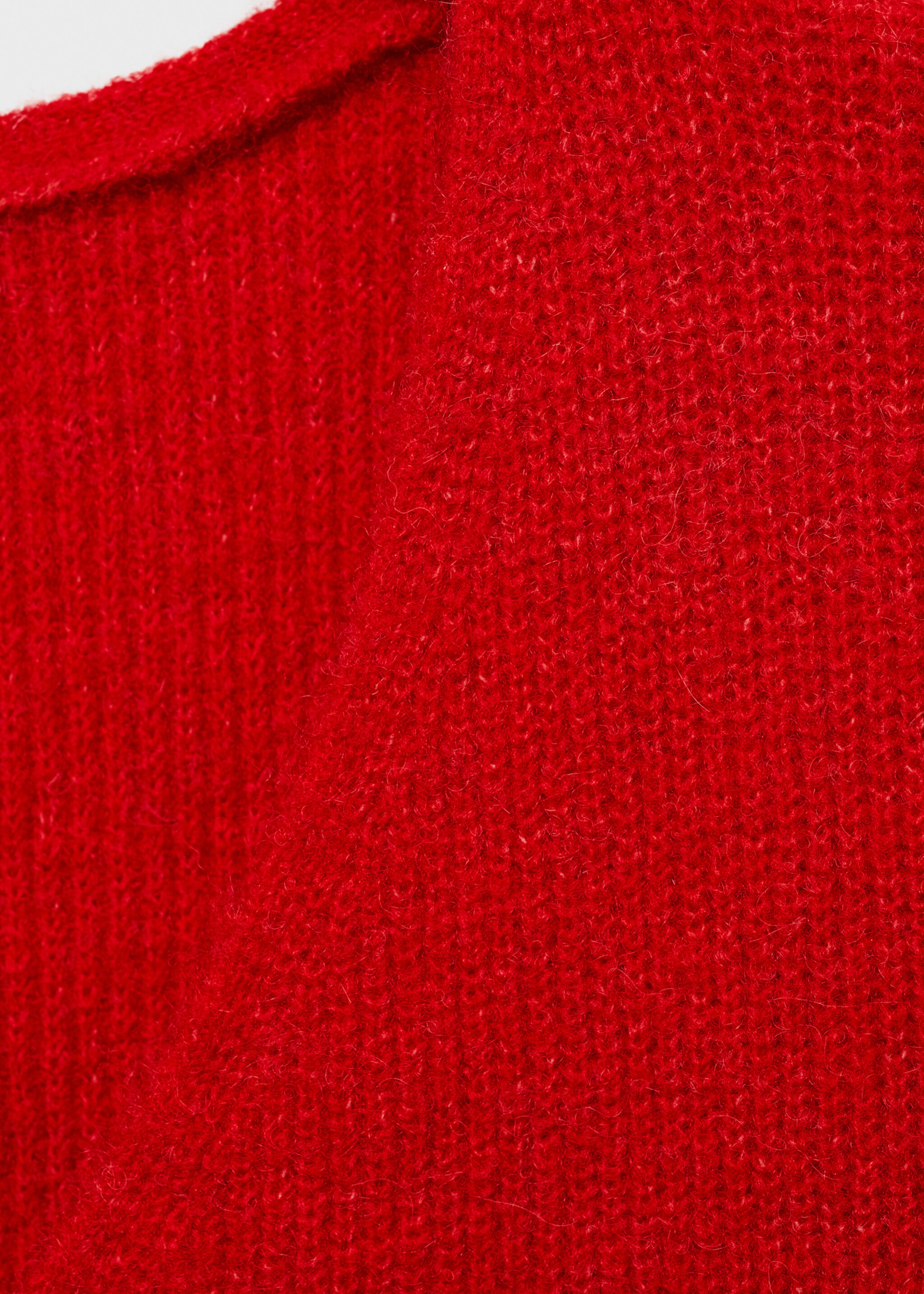 Strickpullover mit V-Ausschnitt - Detail des Artikels 8, Rot. Ref: 87090423-00.