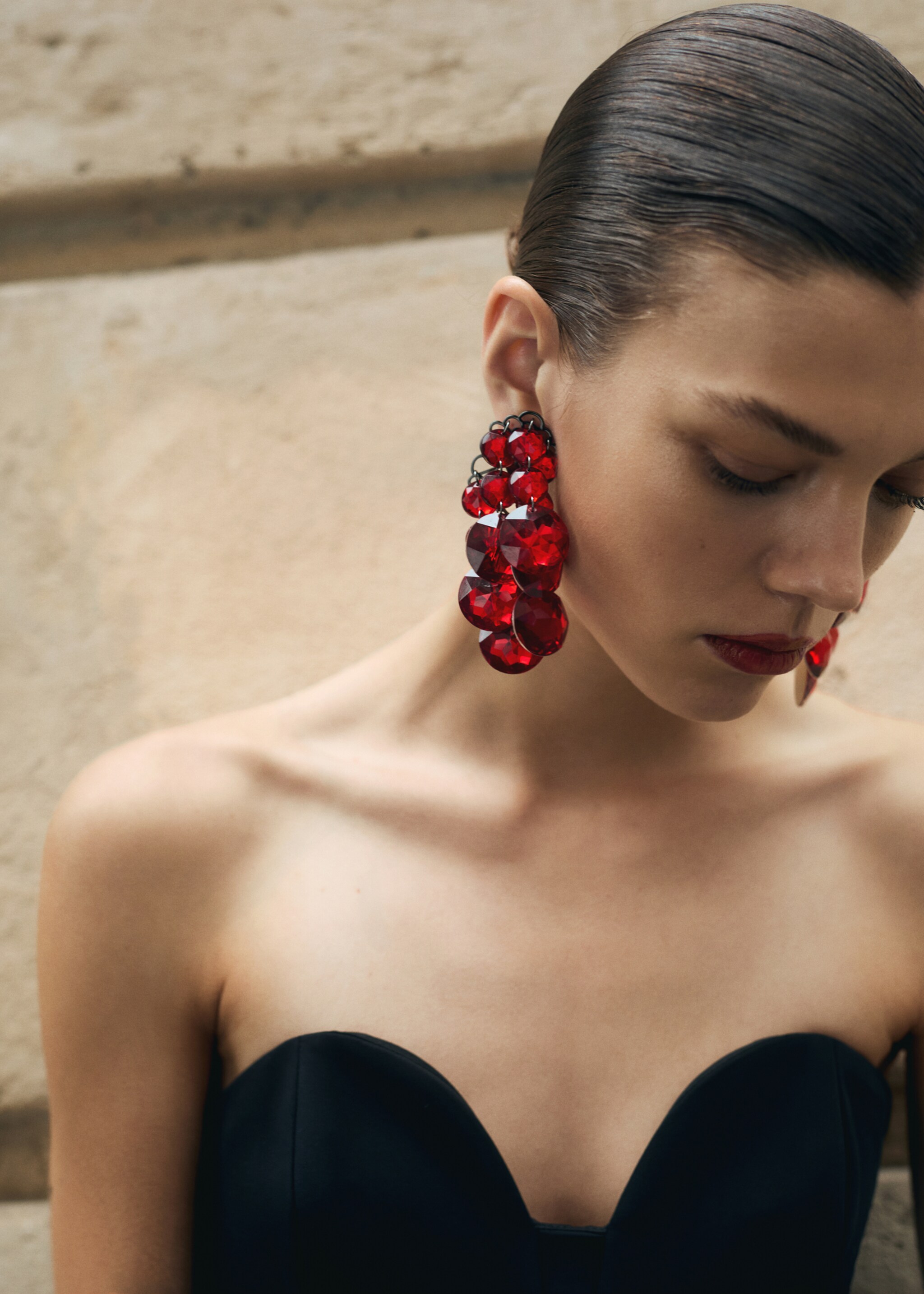 Cascadeoorbellen kralen - Detail van het artikel 9, Rood. Ref: 87090428-00.