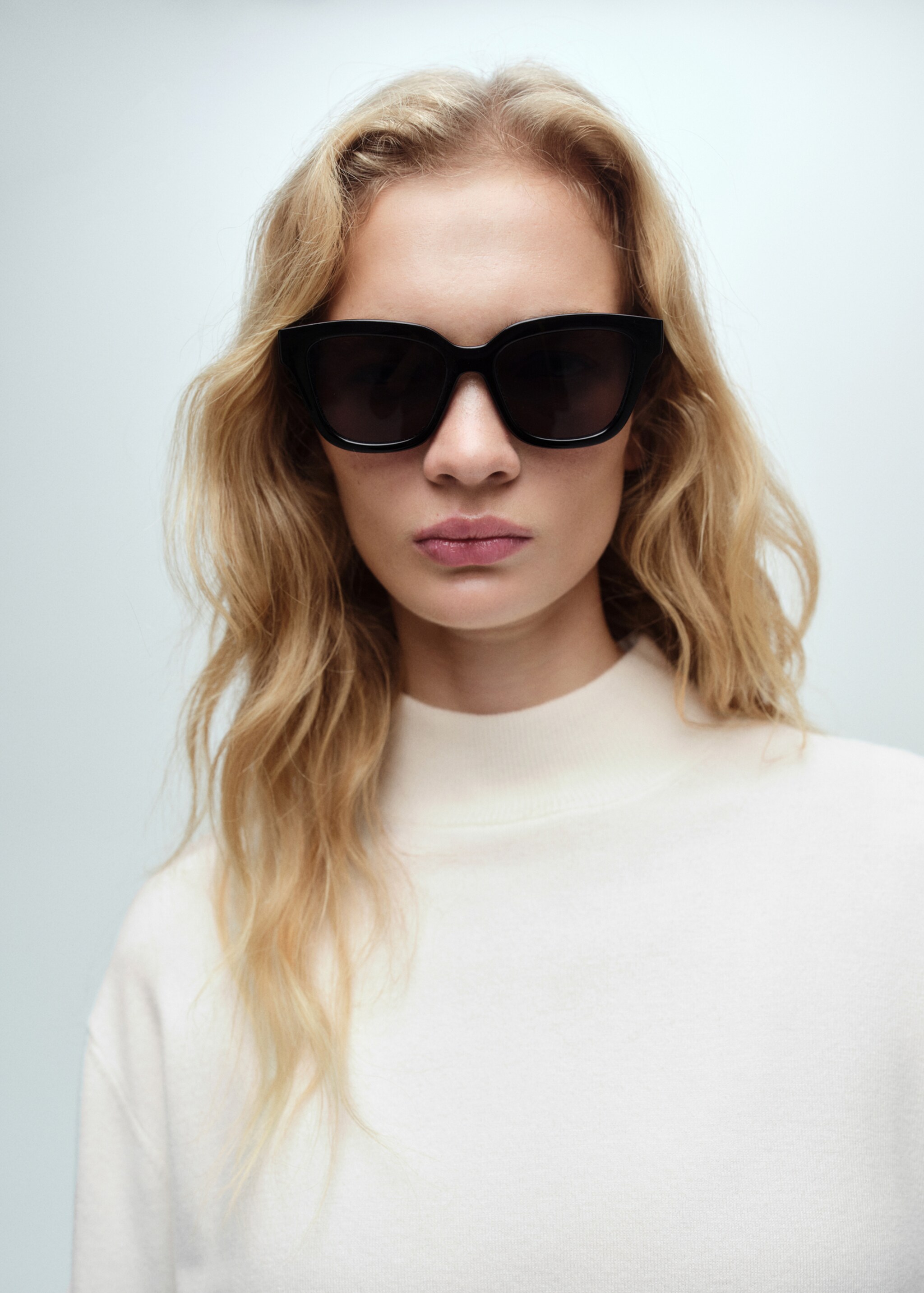 Pull-over maille col montant - Détail de l'article 1, Écru. Ref: 87090430-00.