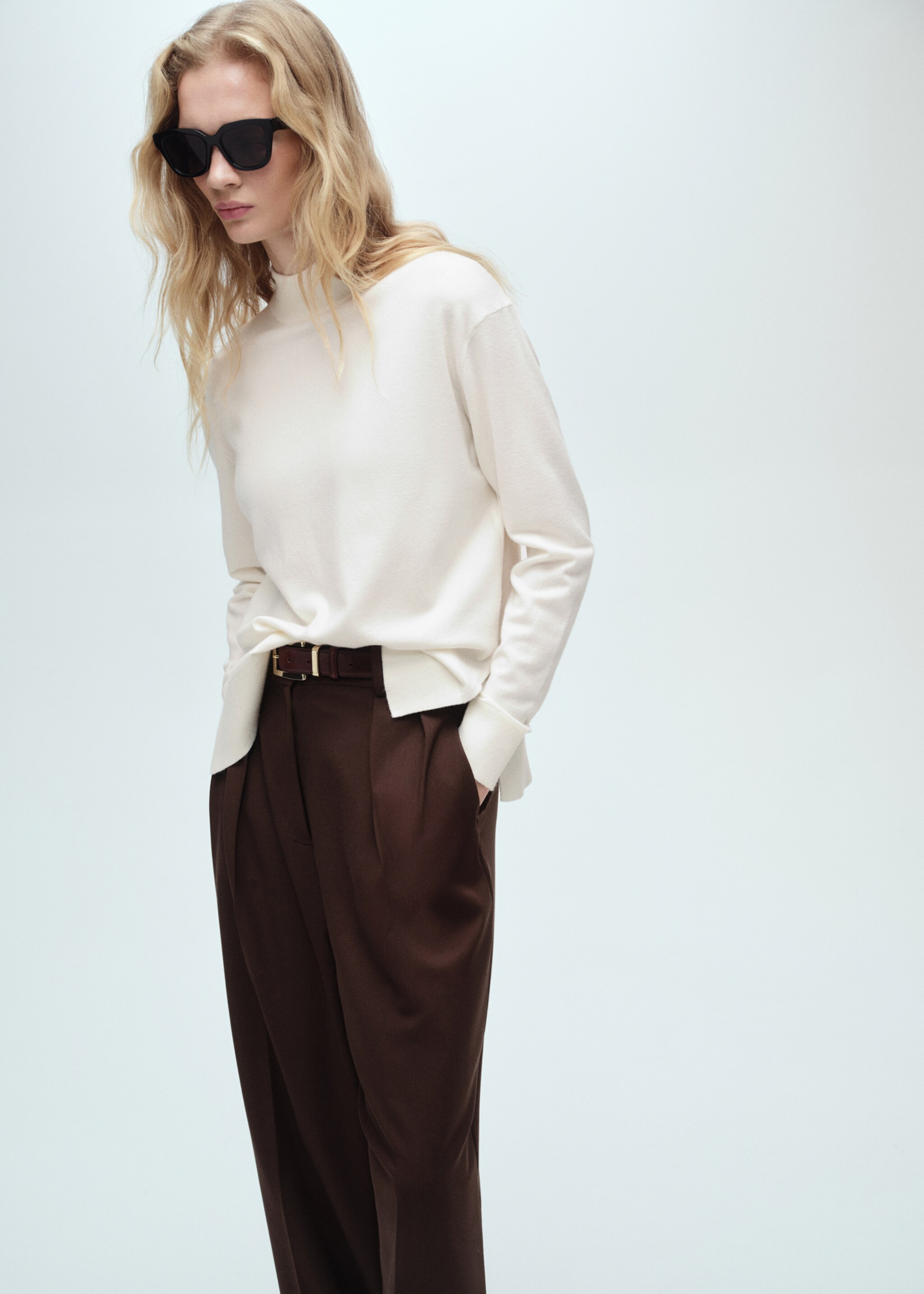 Pull-over maille col montant - Détail de l'article 2, Écru. Ref: 87090430-00.