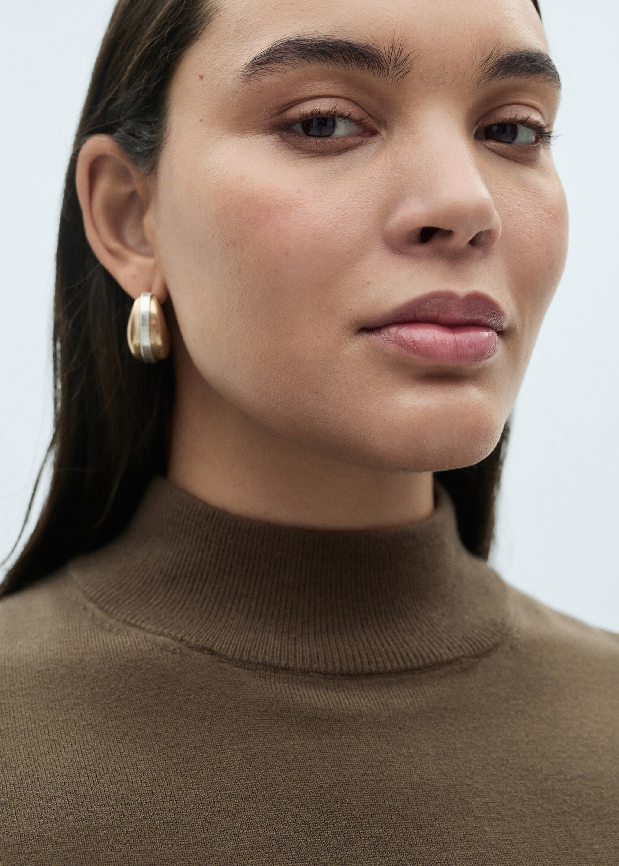 Pull-over maille col montant - Détail de l'article 4, Kaki. Ref: 87090430-00.