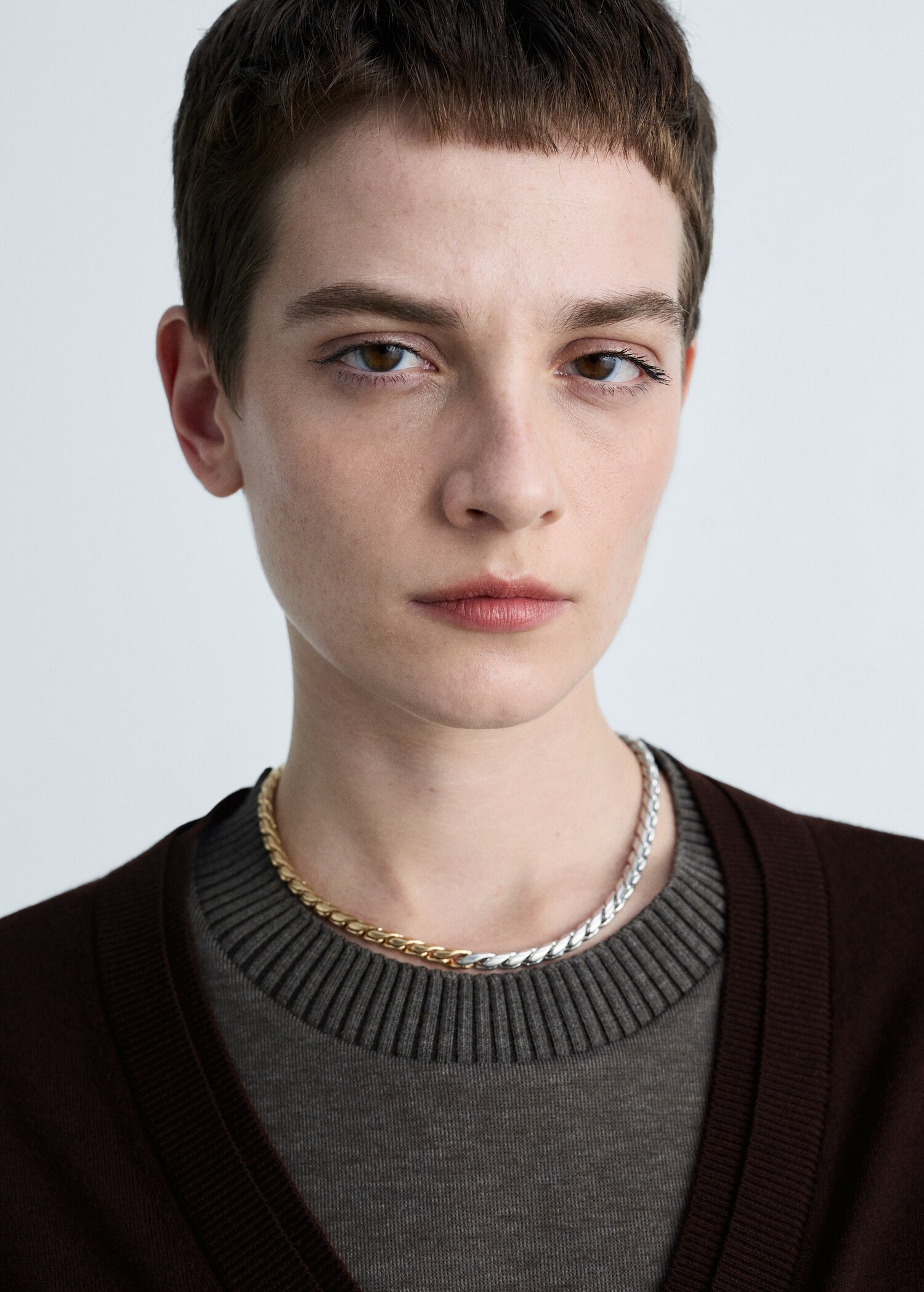 Úpletový kardigan s výstřihem do V - Detail zboží 1