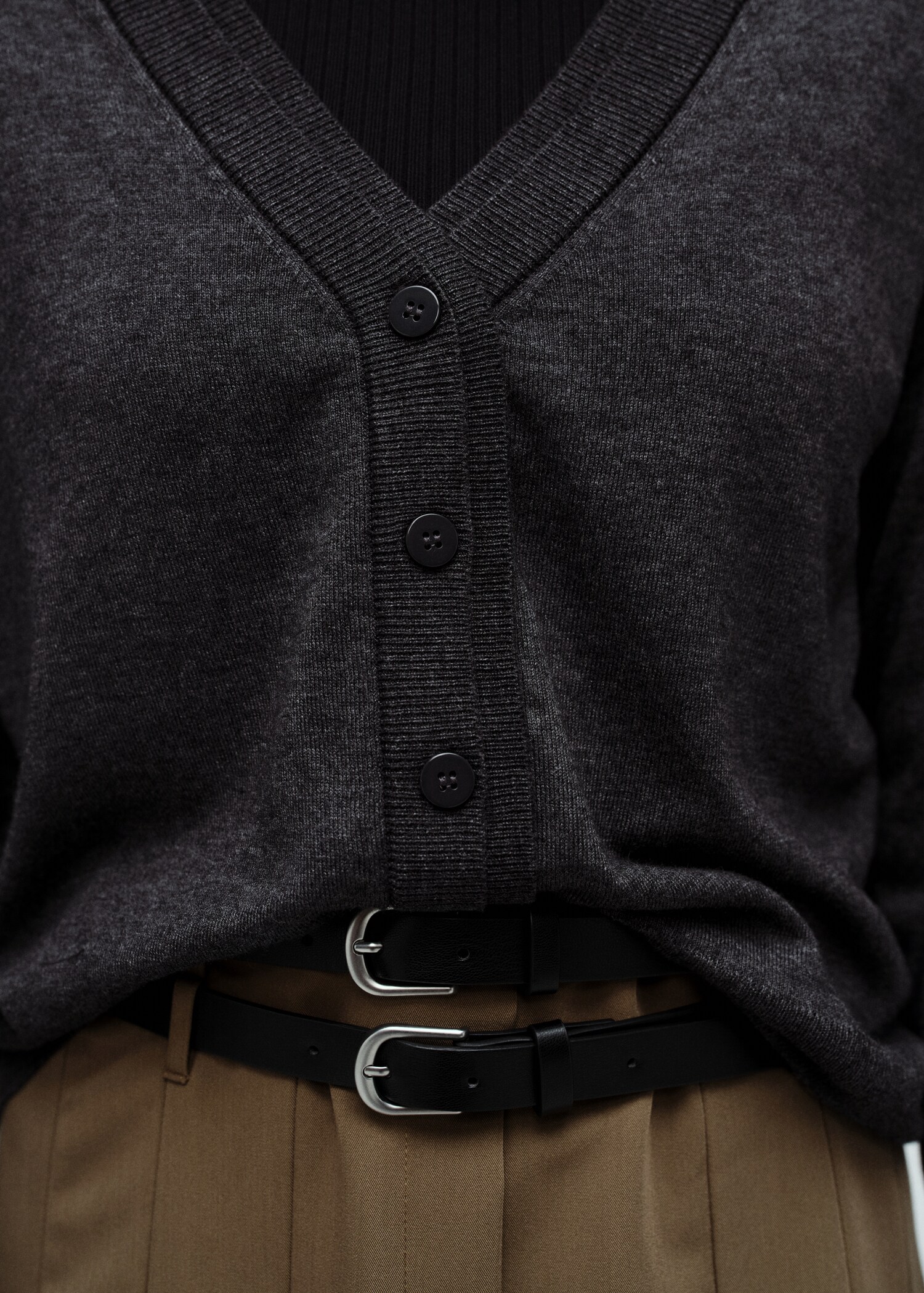 Úpletový kardigan s výstřihem do V - Detail zboží 6