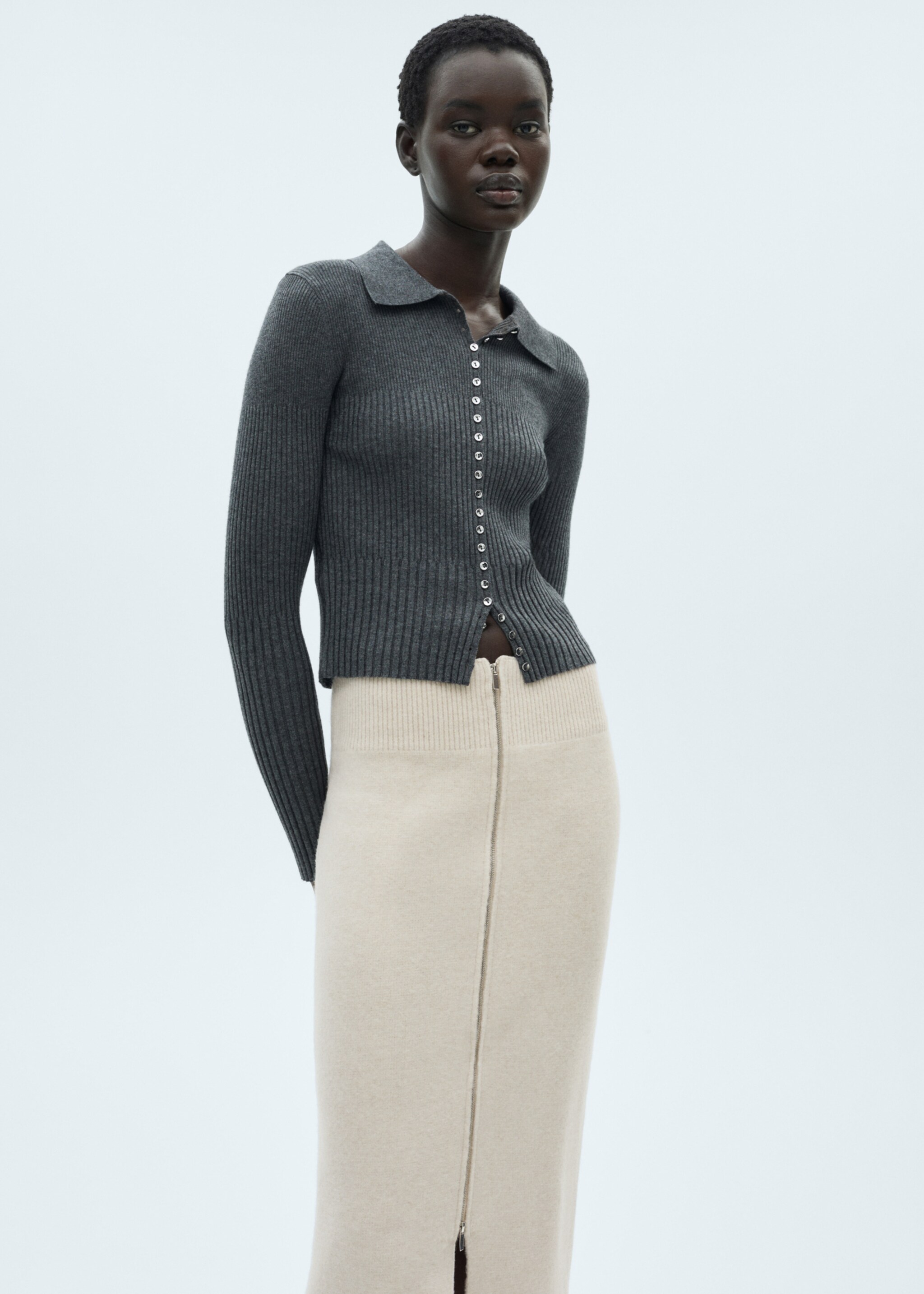 Gebreide blazer met geometrische print - Detail van het artikel 1, Zand. Ref: 87090435-00.