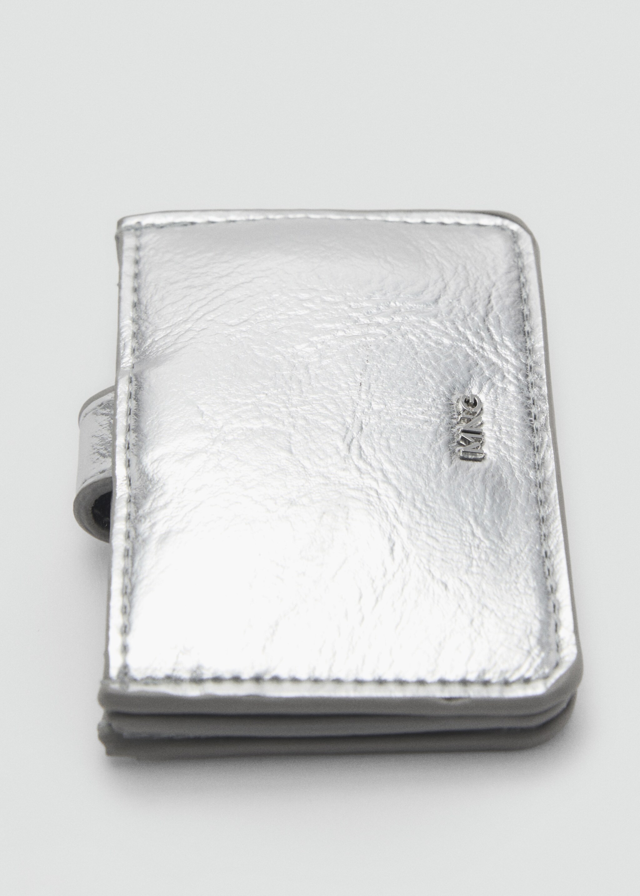Metallic cardholder - Details of the article 1, Silver. Ref: 87090436-00.