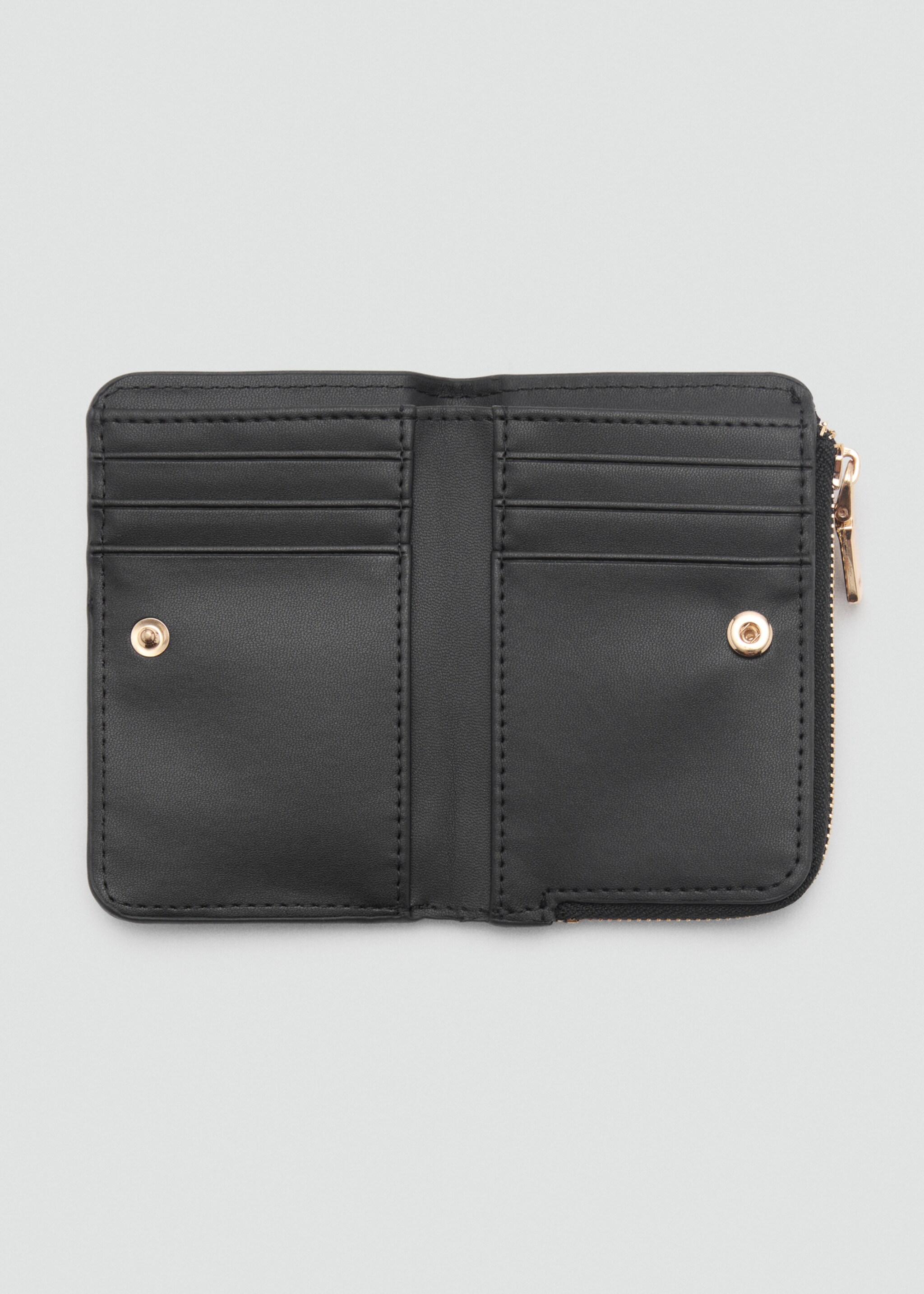 Quilted wallet with flap - Details of the article 1, Black. Ref: 87090441-00.