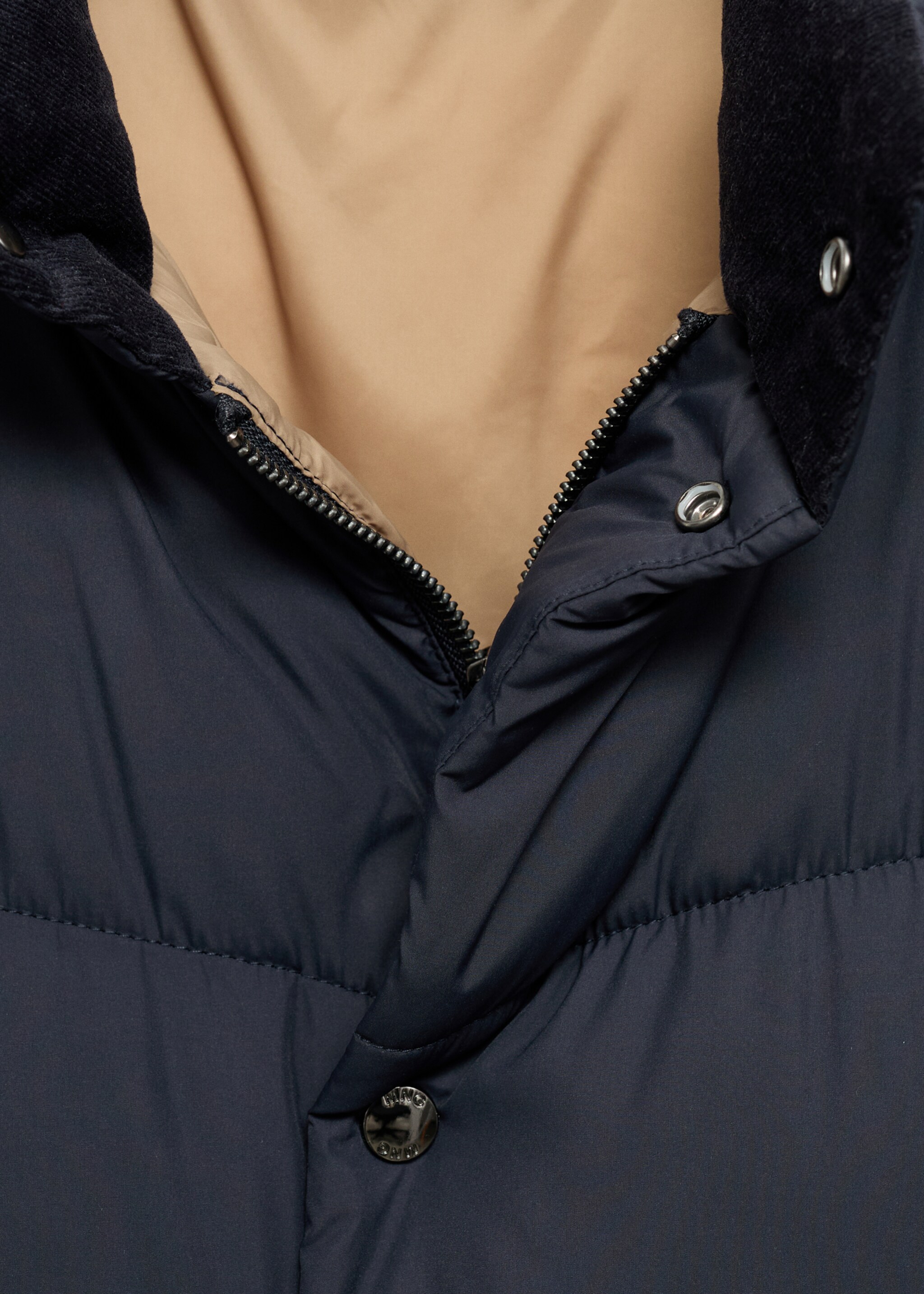 Anorac embuatat water-repellent - Detall de l'article 8, Blau marí fosc. Ref: 87090574-00.