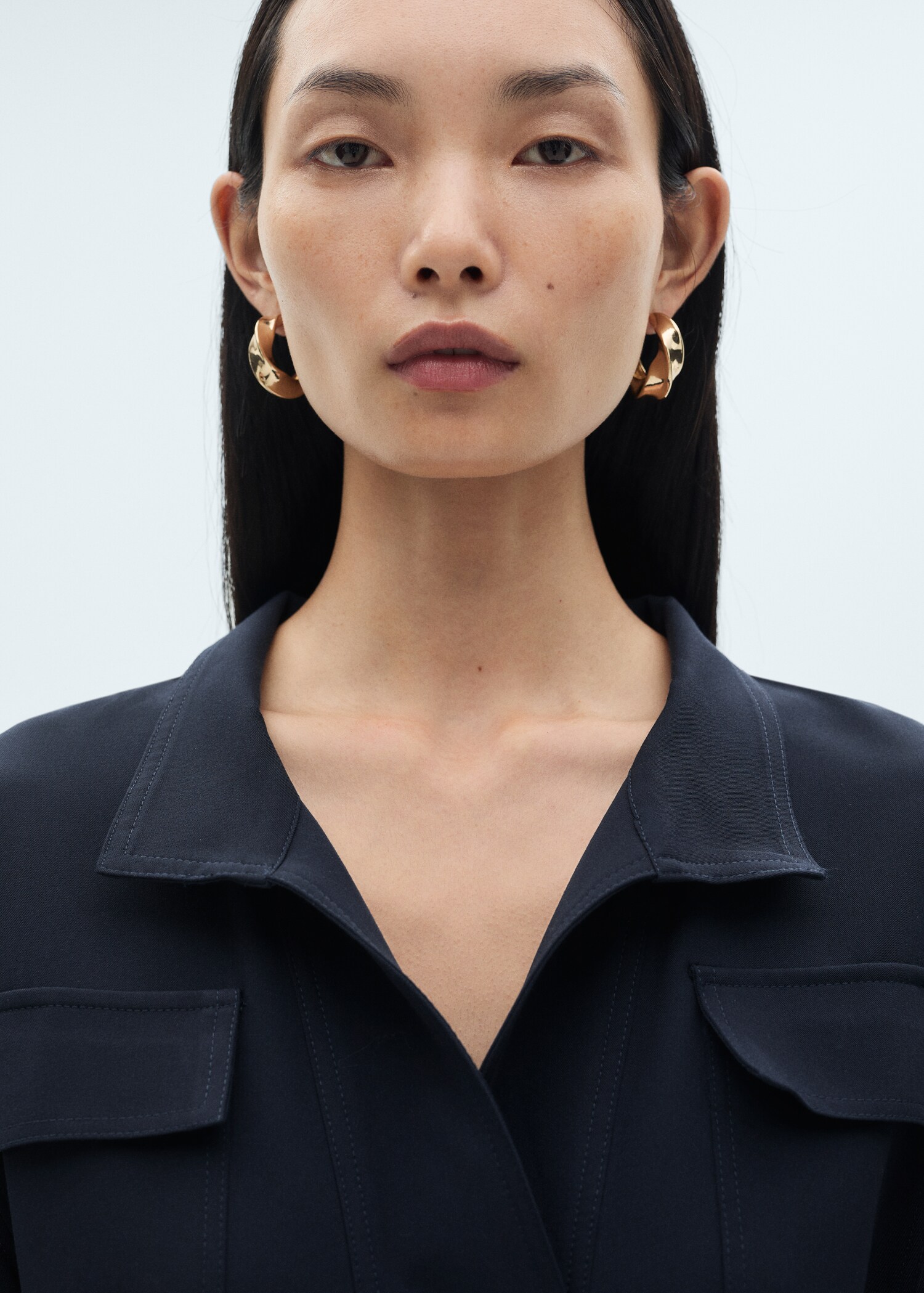 Short-sleeved dress with belt - Details of the article 1