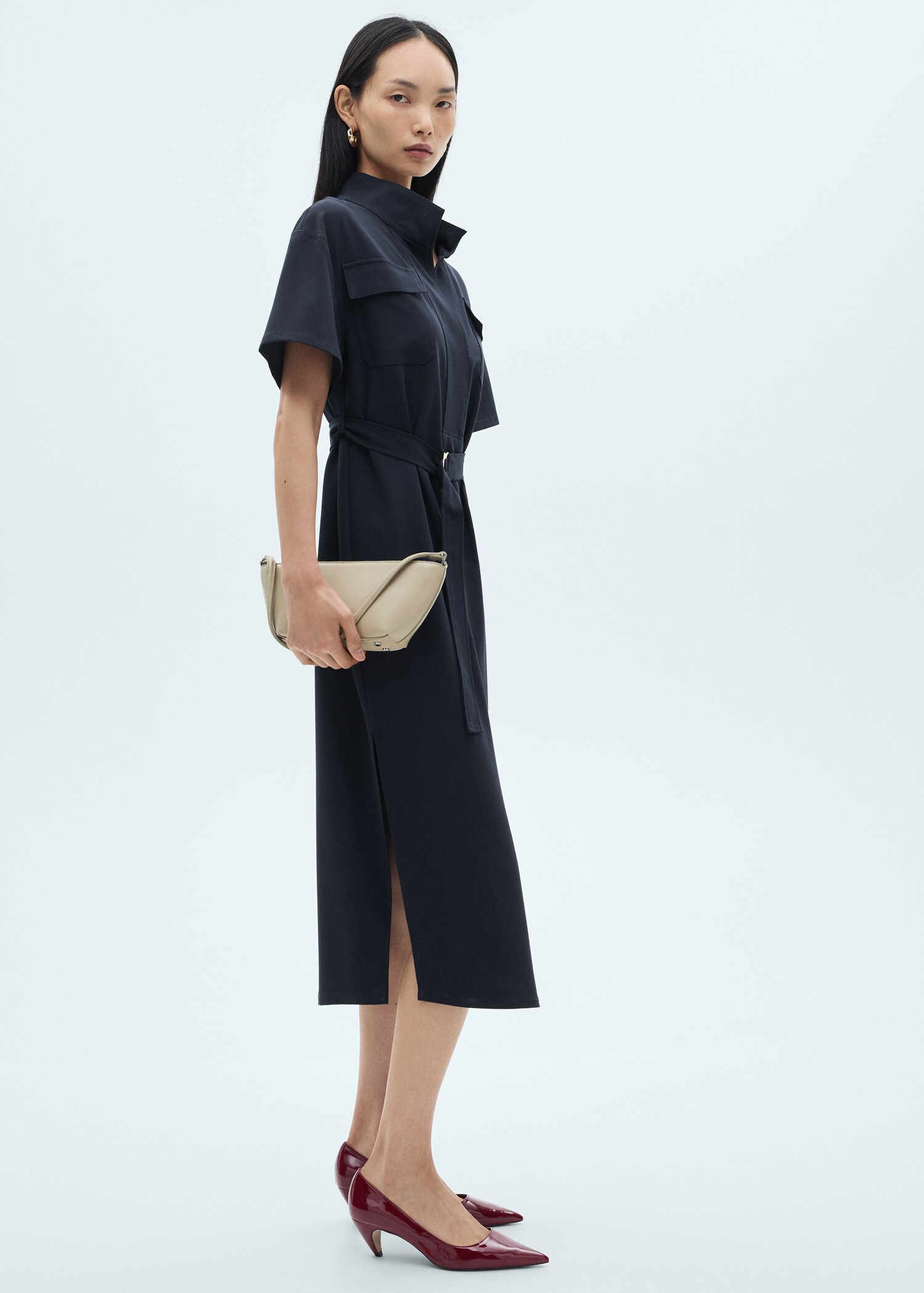 Short-sleeved dress with belt - Details of the article 2