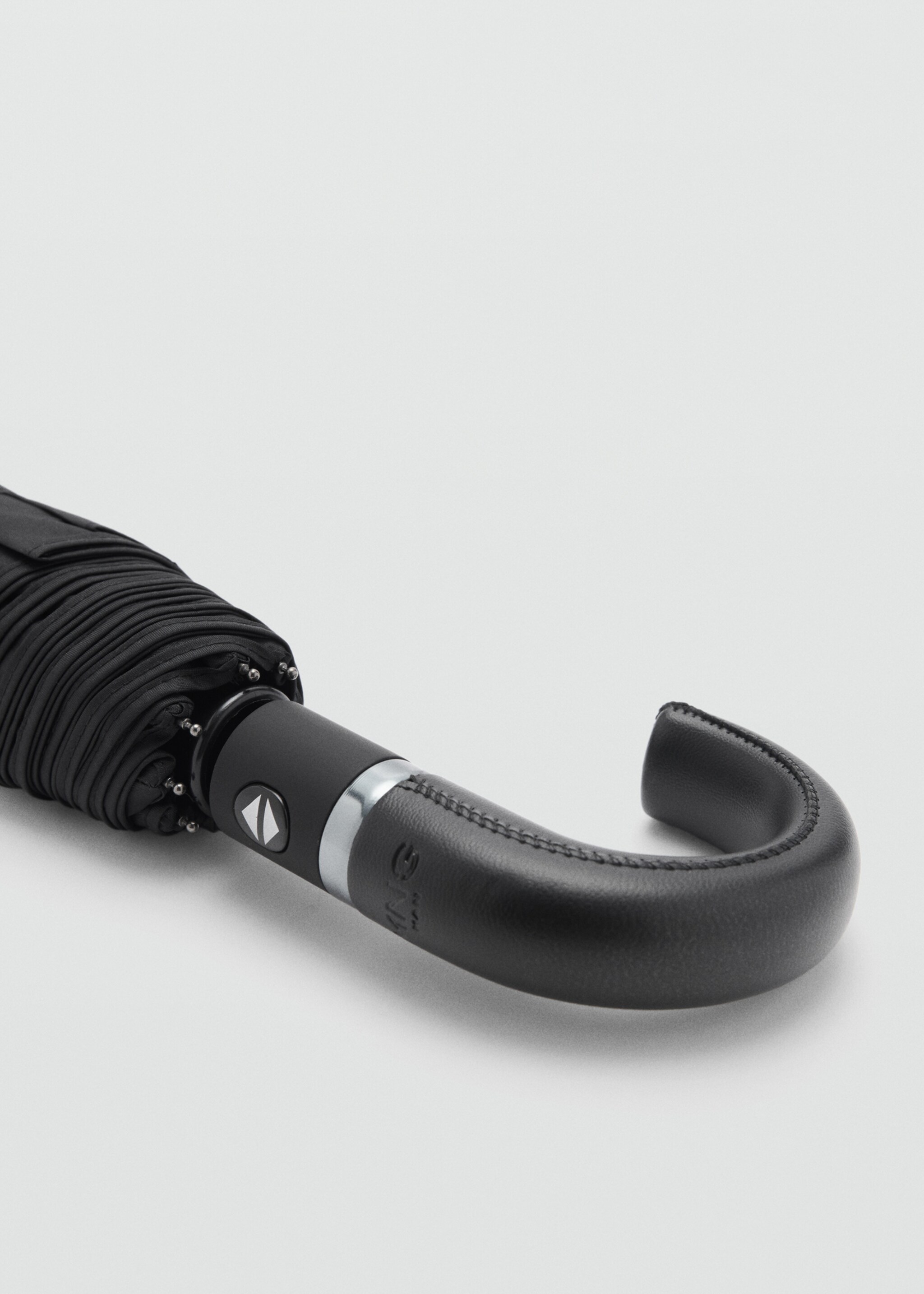 Umbrelă compactă automată - Detaliu al articolului 2, Negru. Ref: 87090604-00.