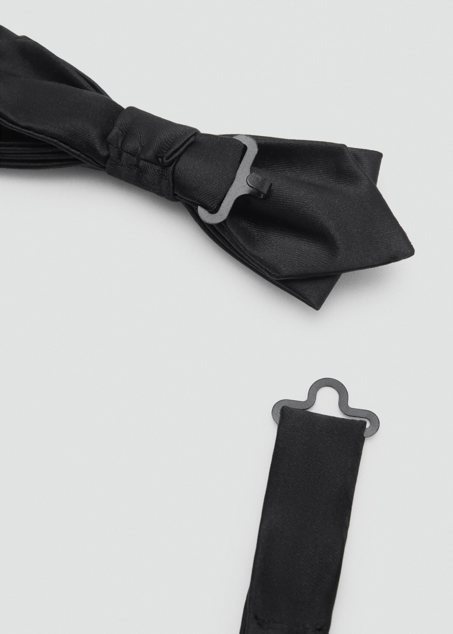 Klassische Fliege mit Rautenstruktur - Mittlere Ansicht