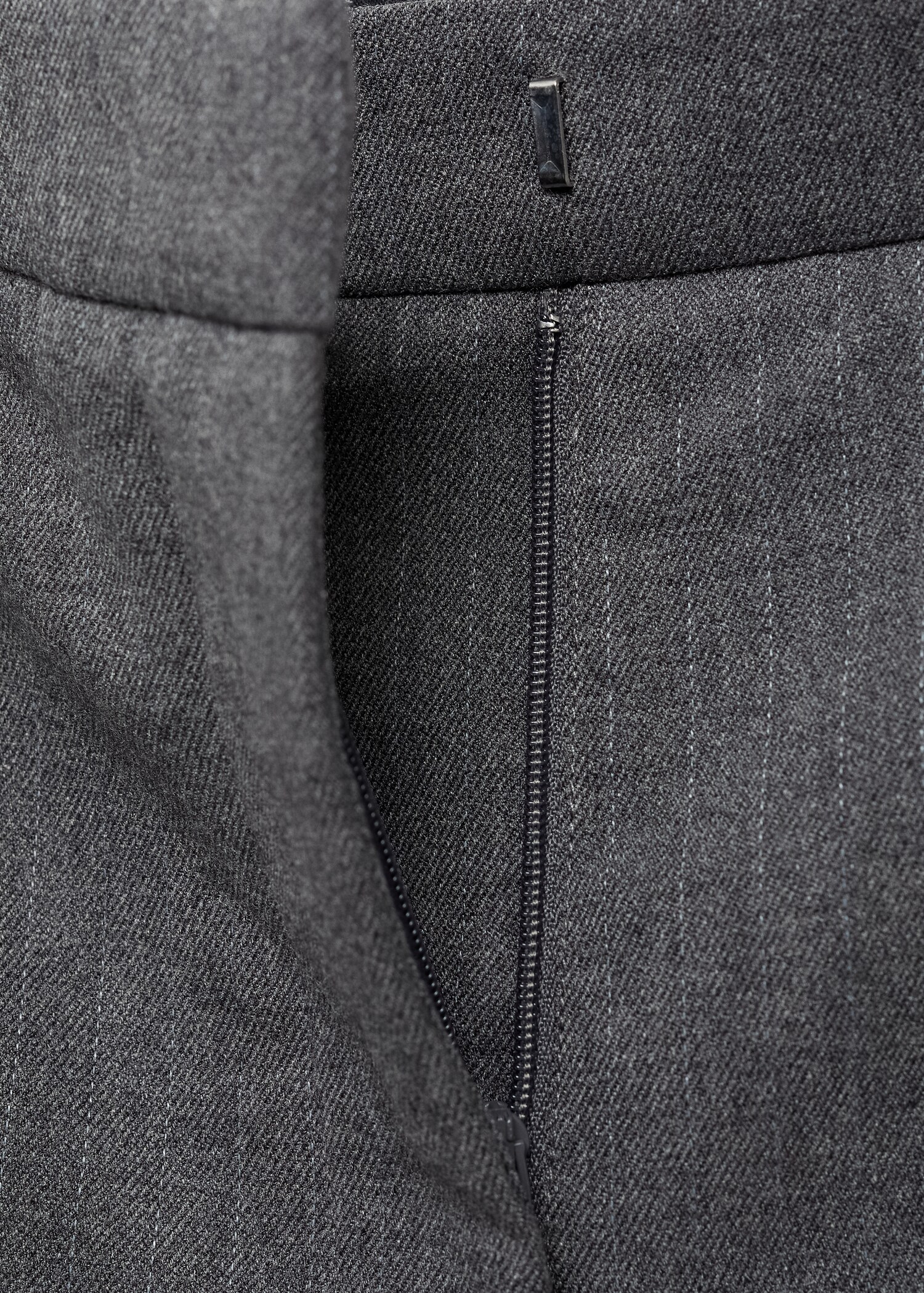 Crop skinny trousers - Details of the article 0