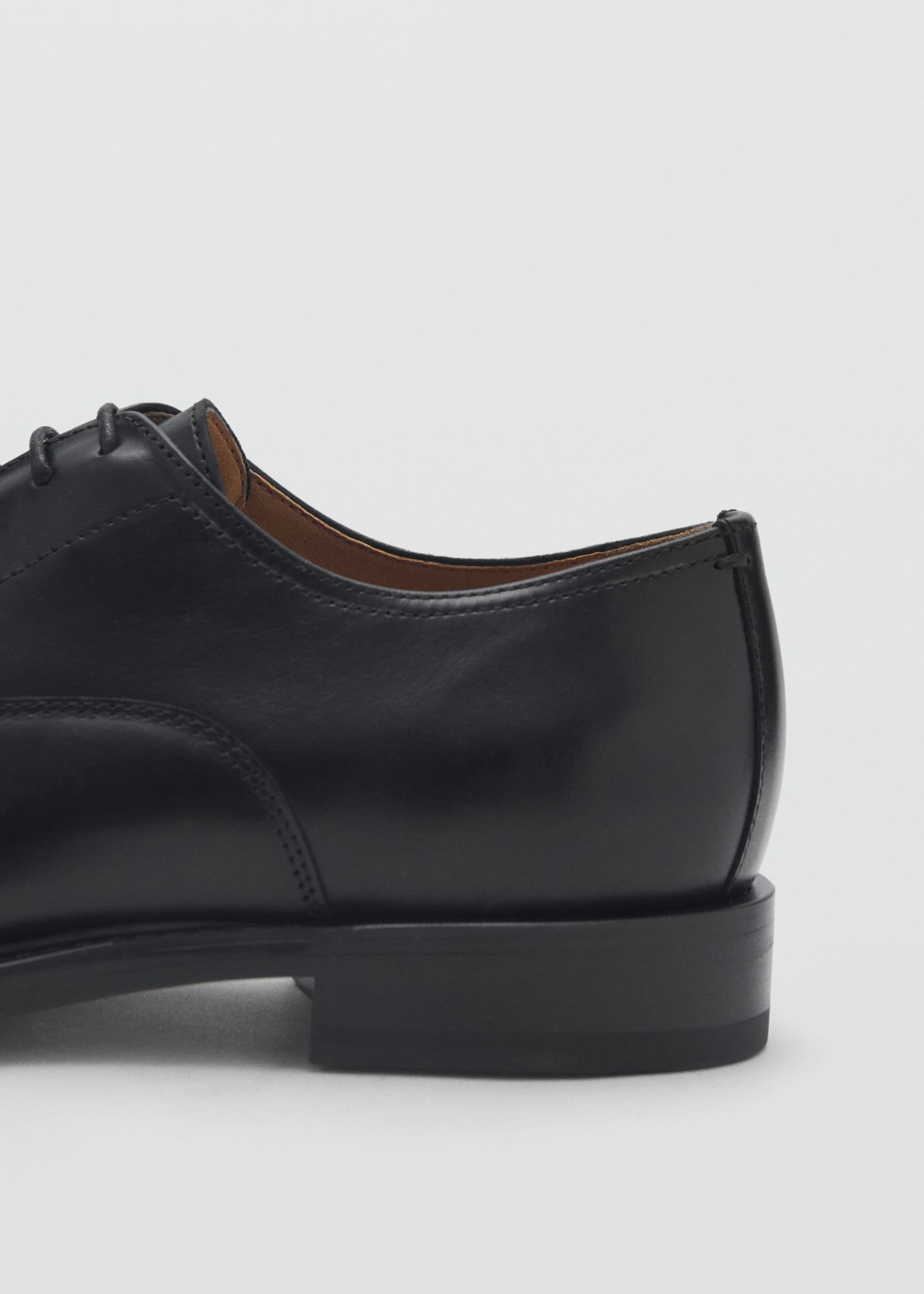 Zapato estilo Oxford piel - Detalle del artículo 1, Negro. Ref: 87090616-00.