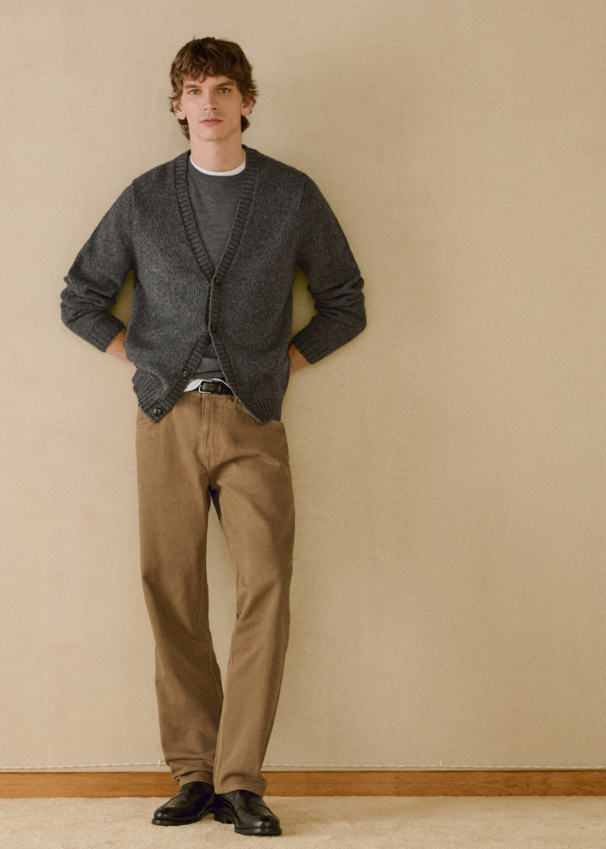 Texans cotó straight fit - Detall de l'article 5, Marró mitjà. Ref: 87090617-00.