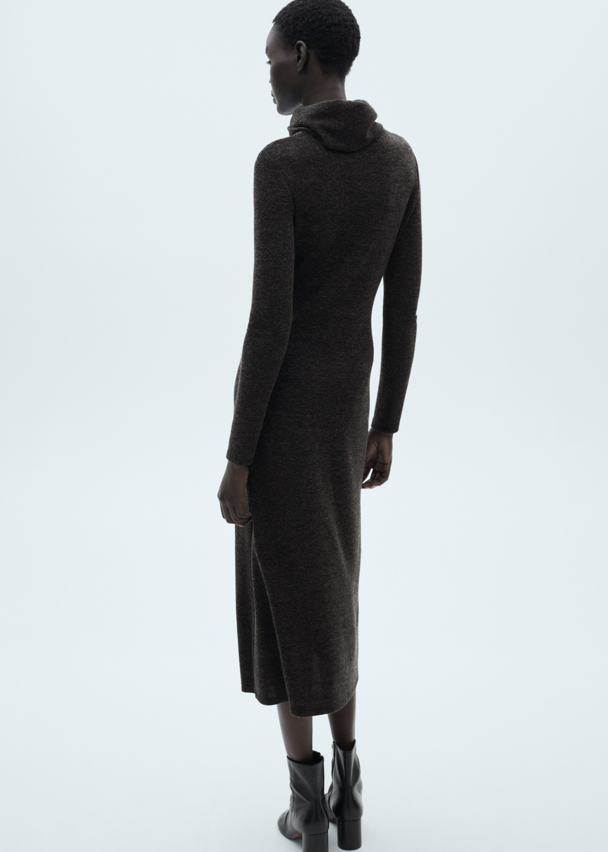 Knitted turtleneck dress - Reverse of the article, Grey. Ref: 87090625-00.