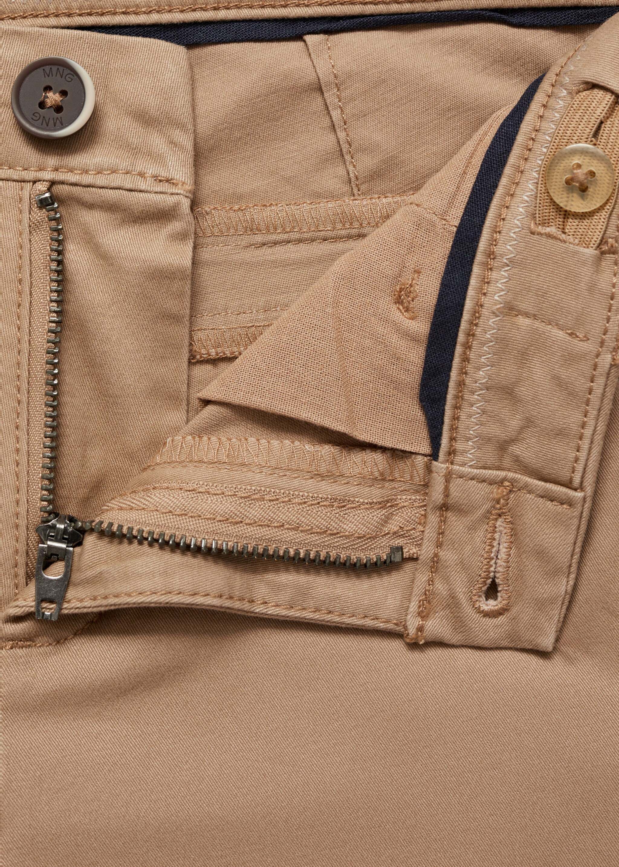 Cotton chinos - Details of the article 8, Beige. Ref: 87090626-00.