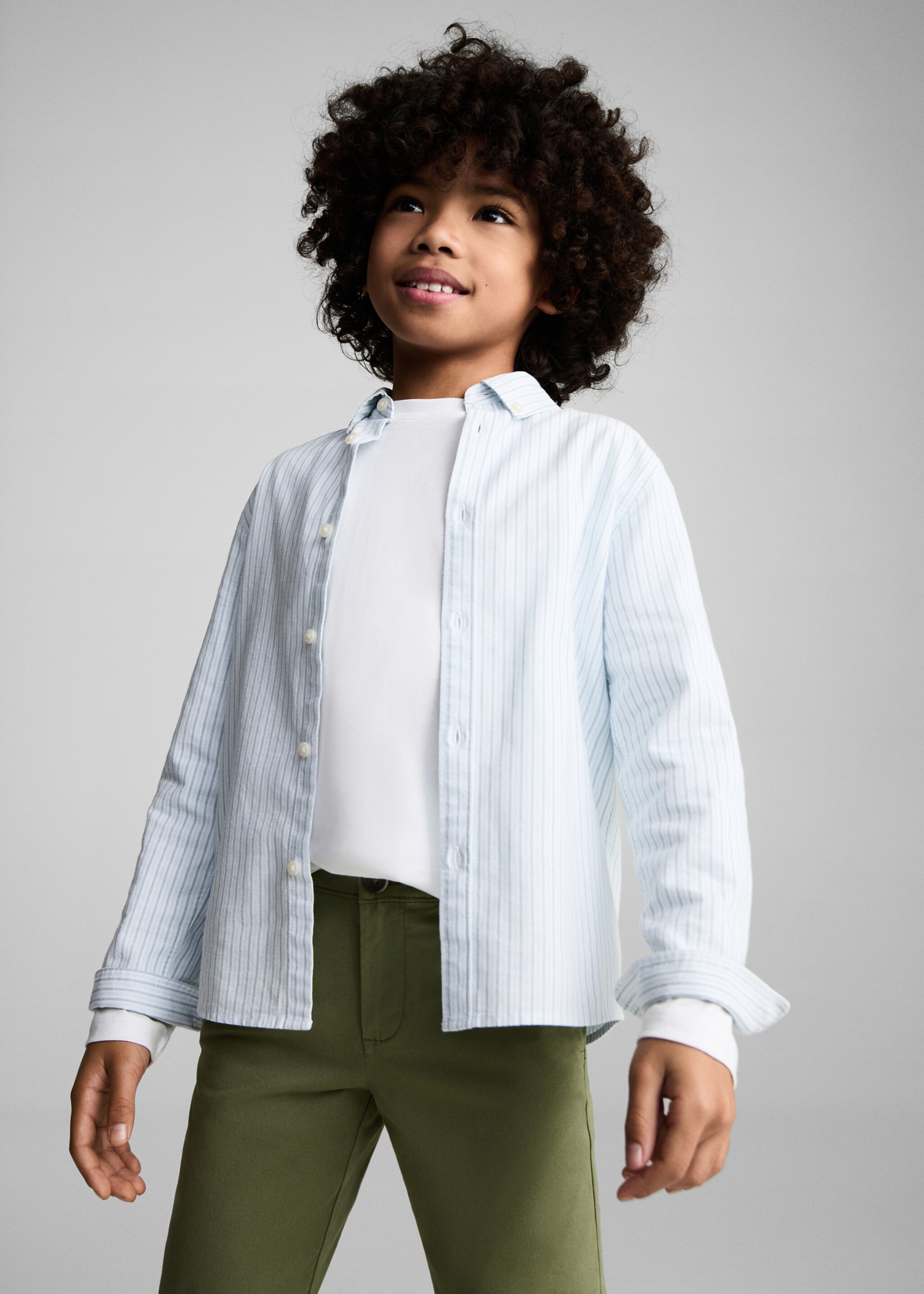 Cotton chinos - Medium plane, Khaki. Ref: 87090626-00.