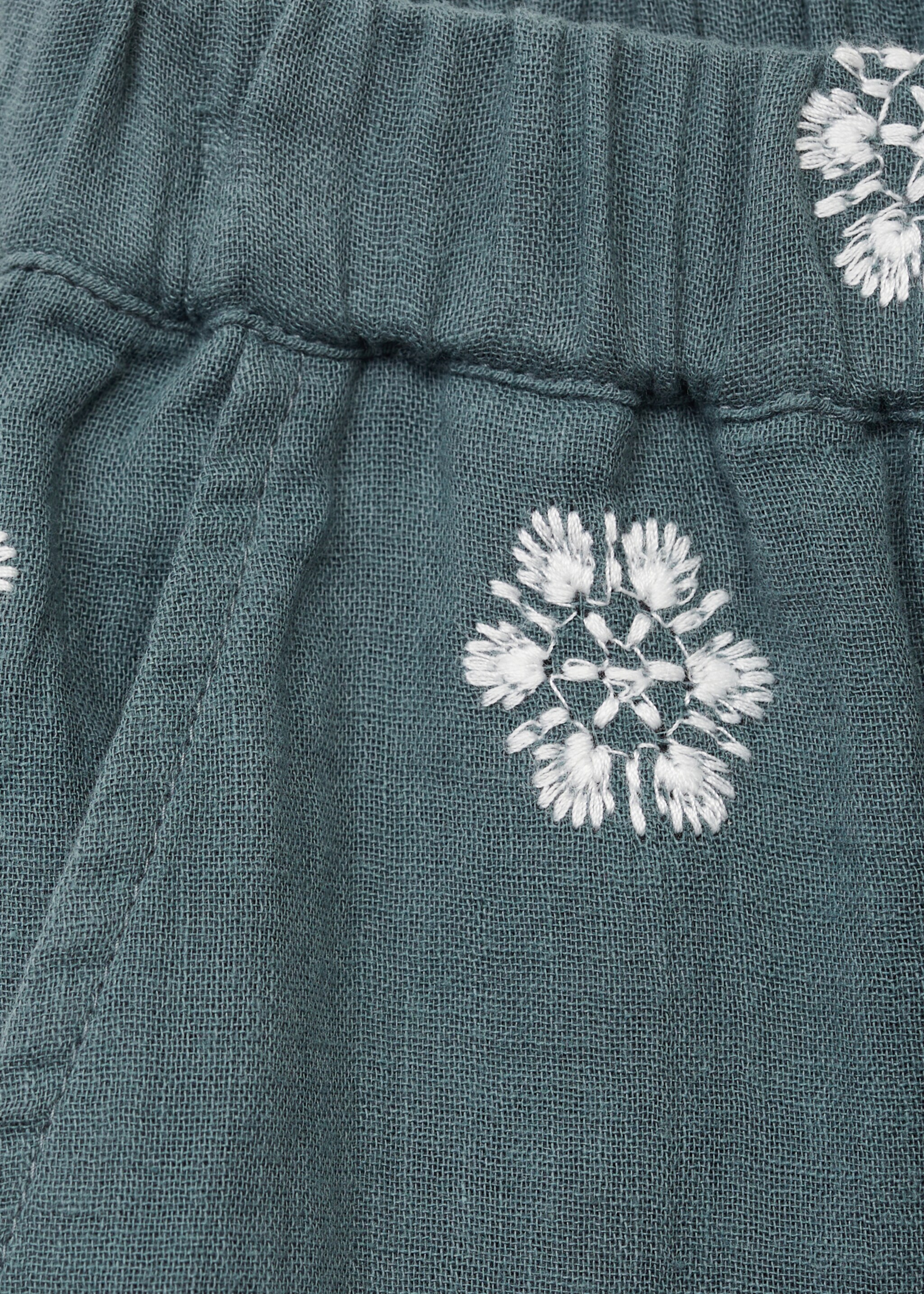 Broderad bomullsbyxa - Detaljer om artikeln 0, Grön. Ref: 87090635-00.