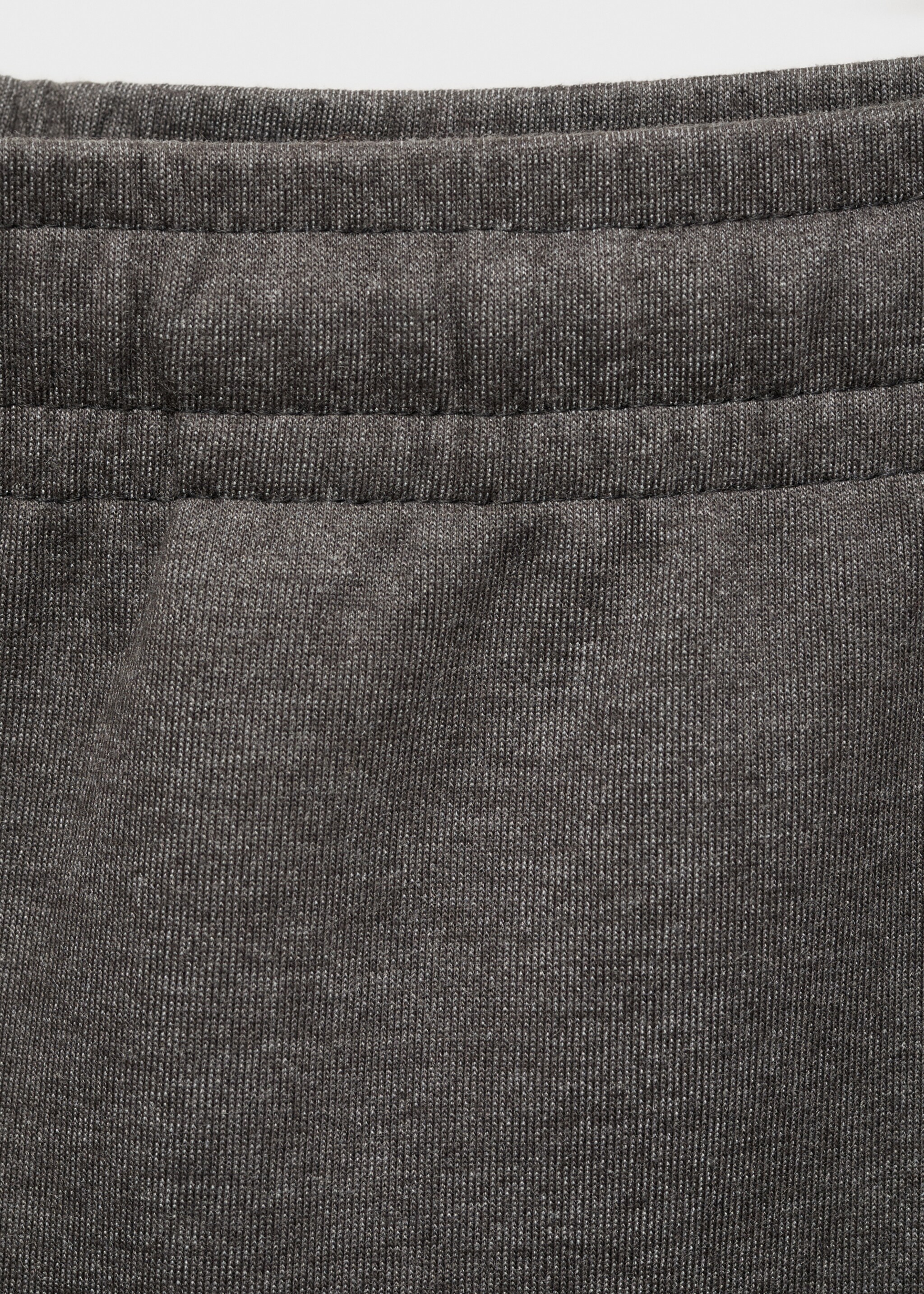 Cotton joggers embroidered detail - Details of the article 0, Medium Heather Grey. Ref: 87090642-00.