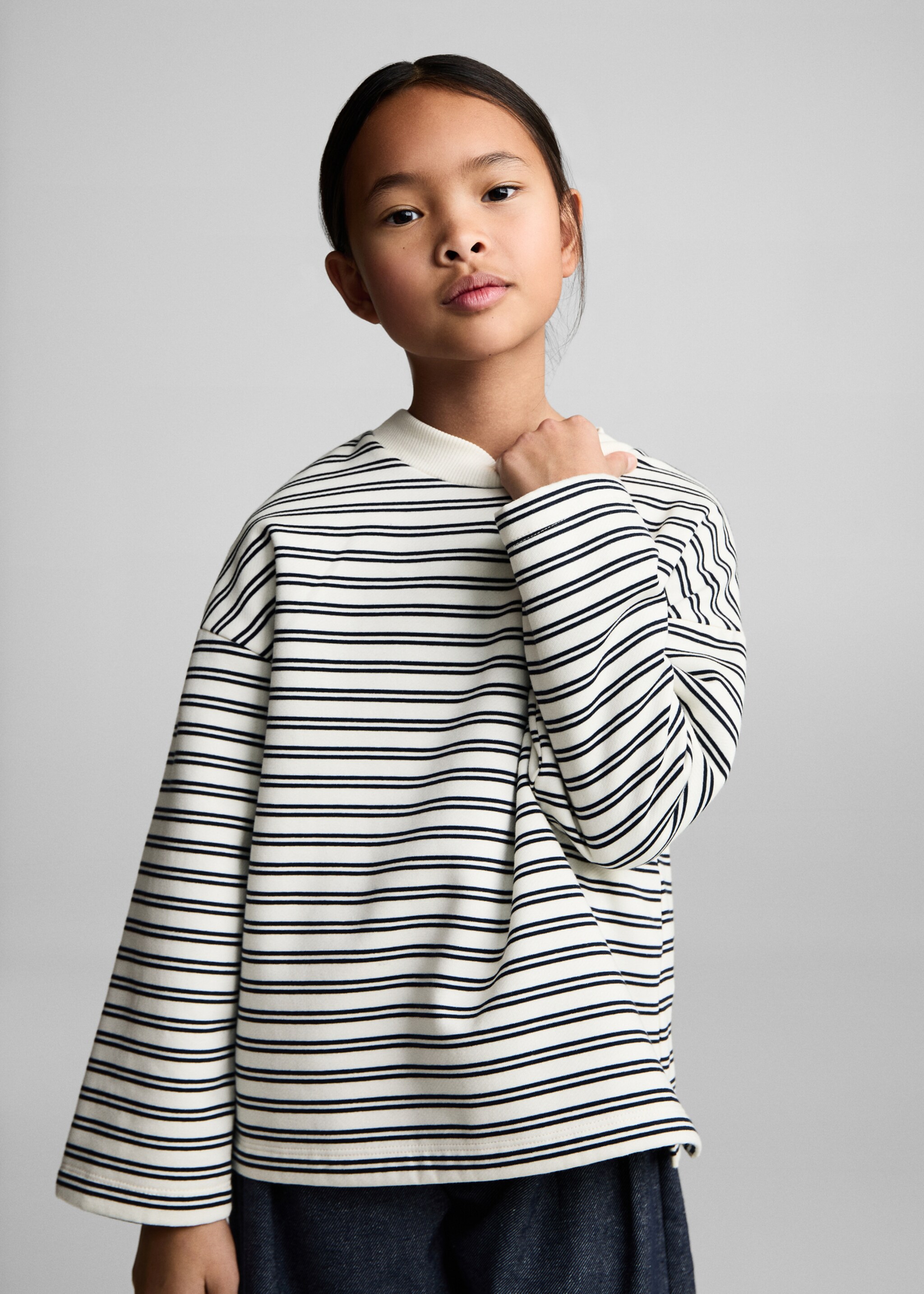 Gestreiftes Baumwoll-Sweatshirt - Mittlere Ansicht, Dunkles Marineblau. Ref: 87090655-00.