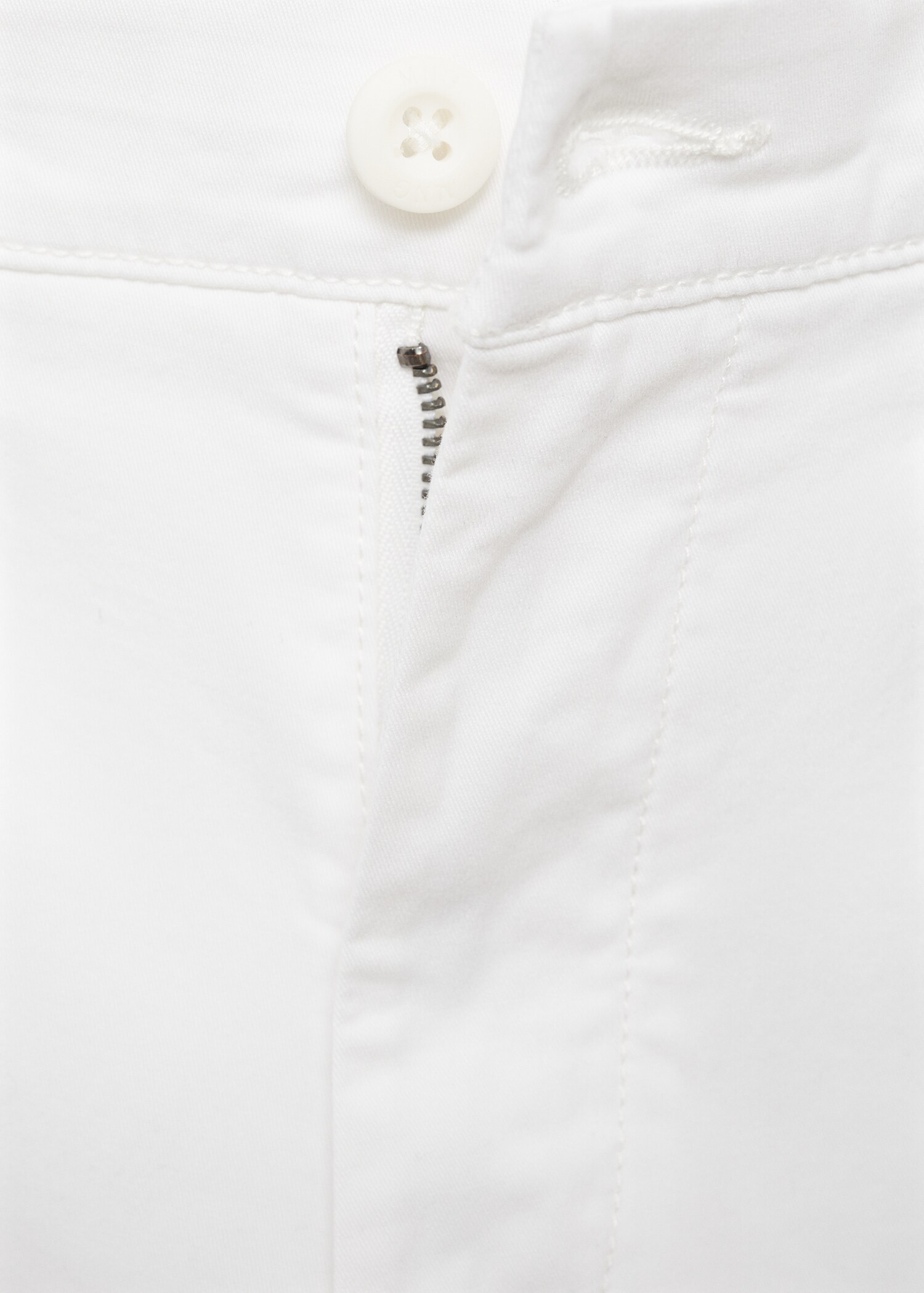 Plain chino trousers - Details of the article 8