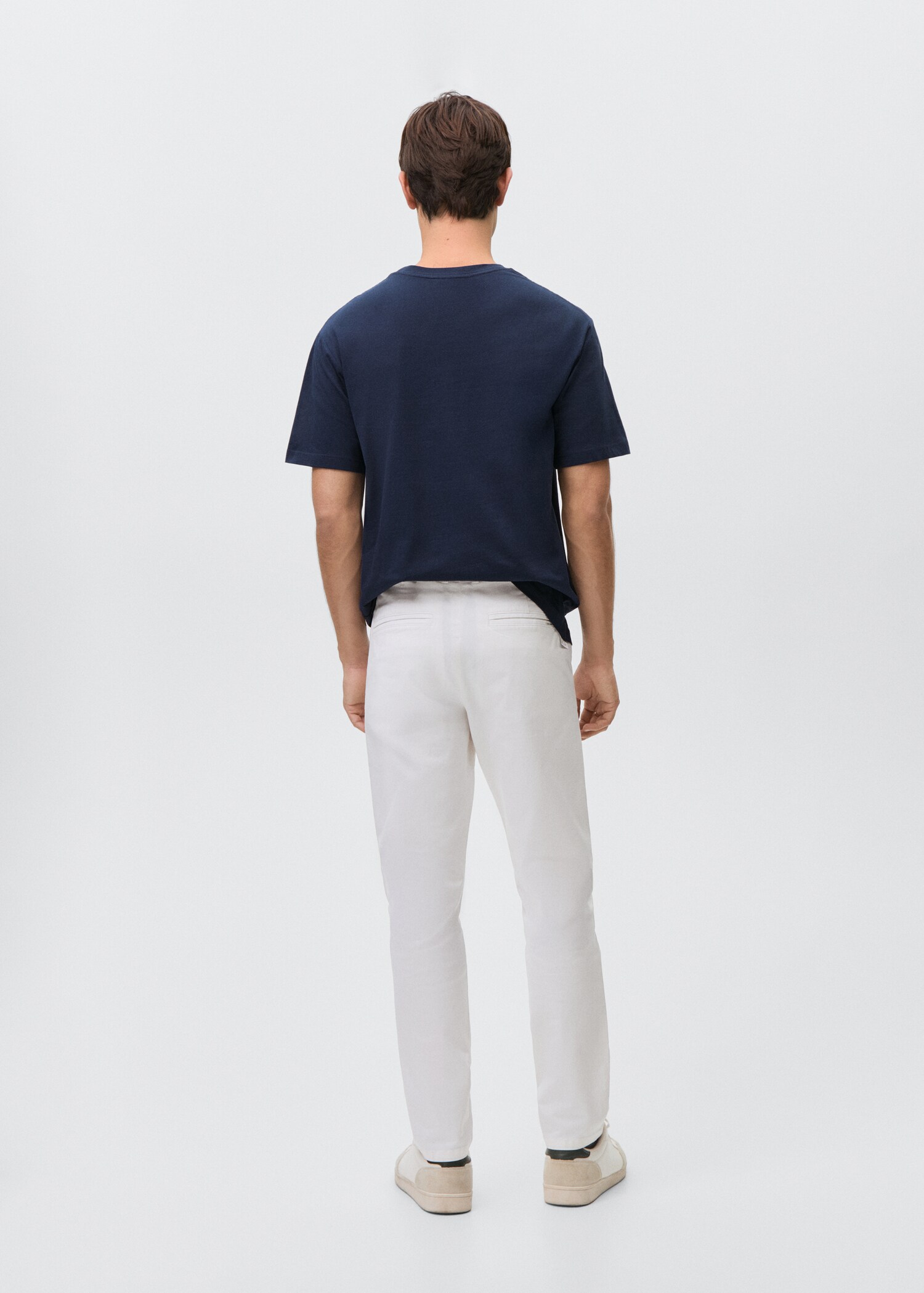 Plain chino trousers - Reverse of the article