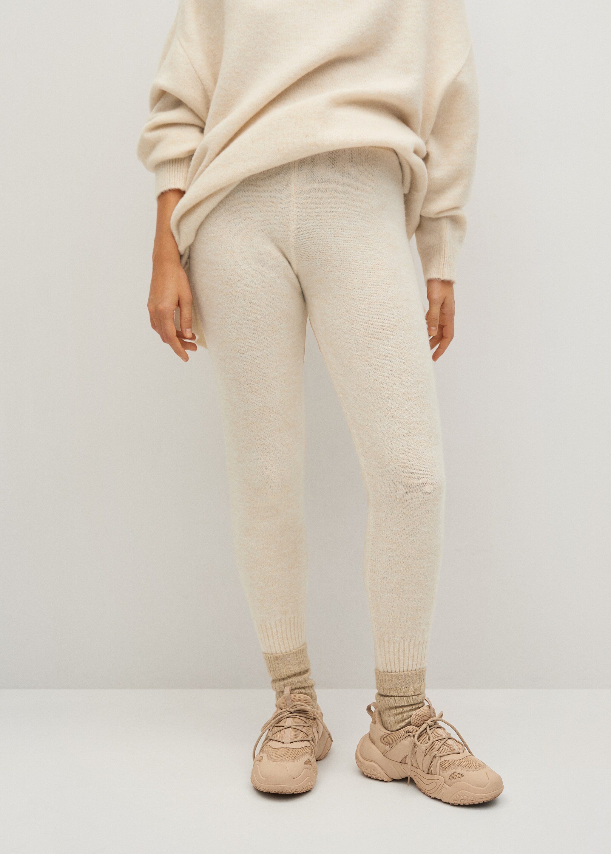 Pantalón jogger punto - Plano medio