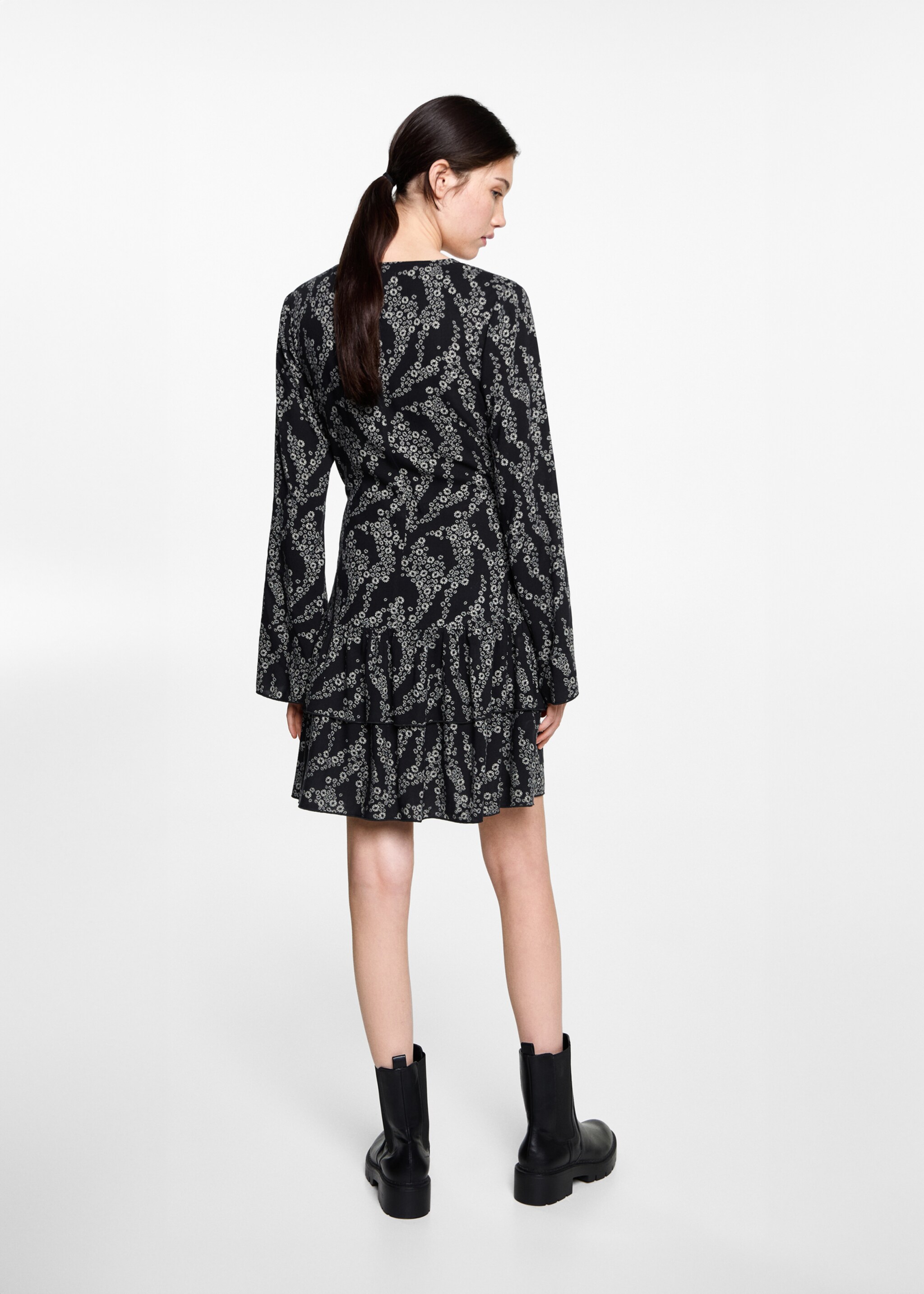 Vestido estampado floral - Verso do artigo, Preto. Ref: 87091512-00.