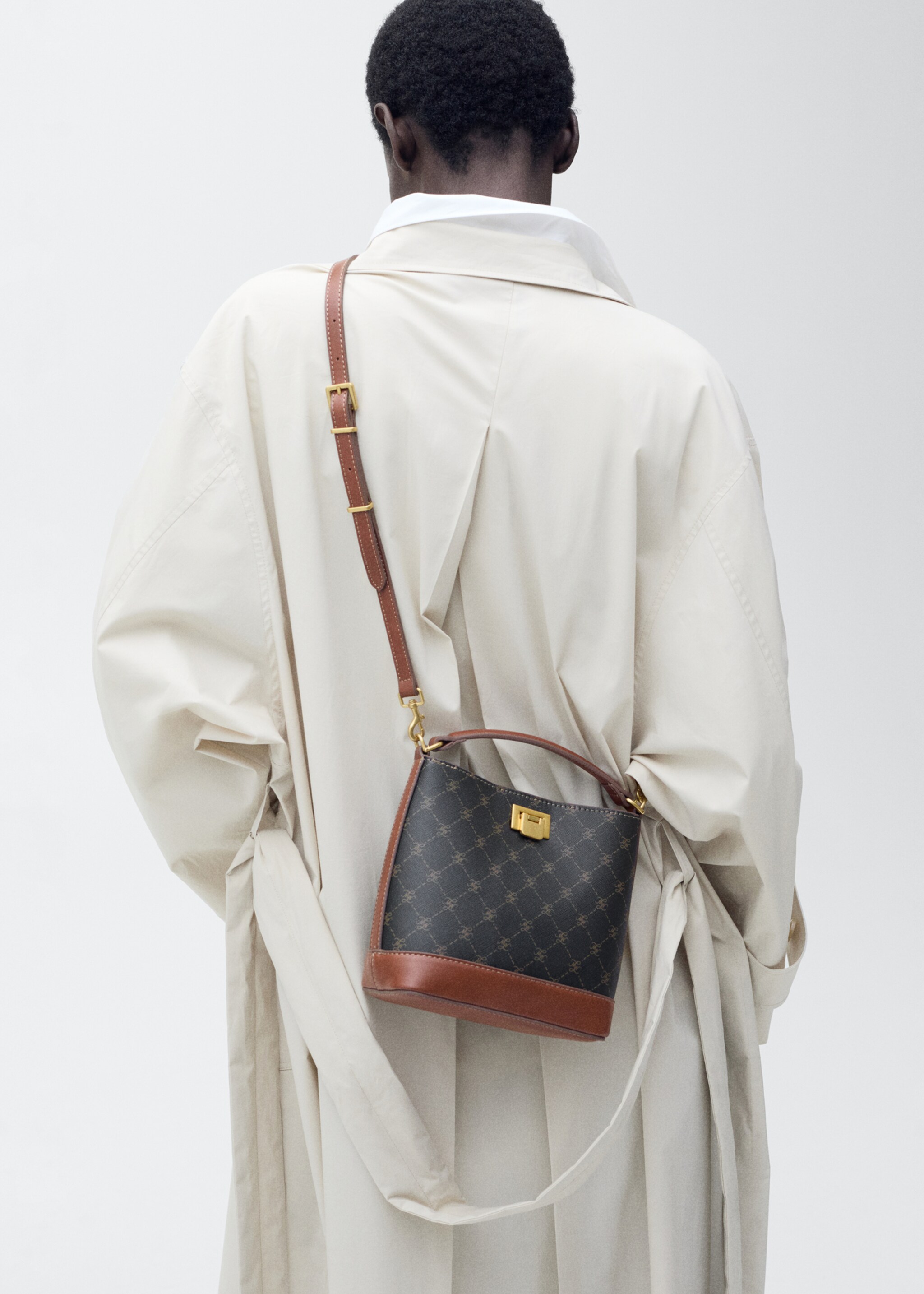 Bolso mini shopper estampado logo - Detalle del artículo 9, Marrón. Ref: 87091515-00.