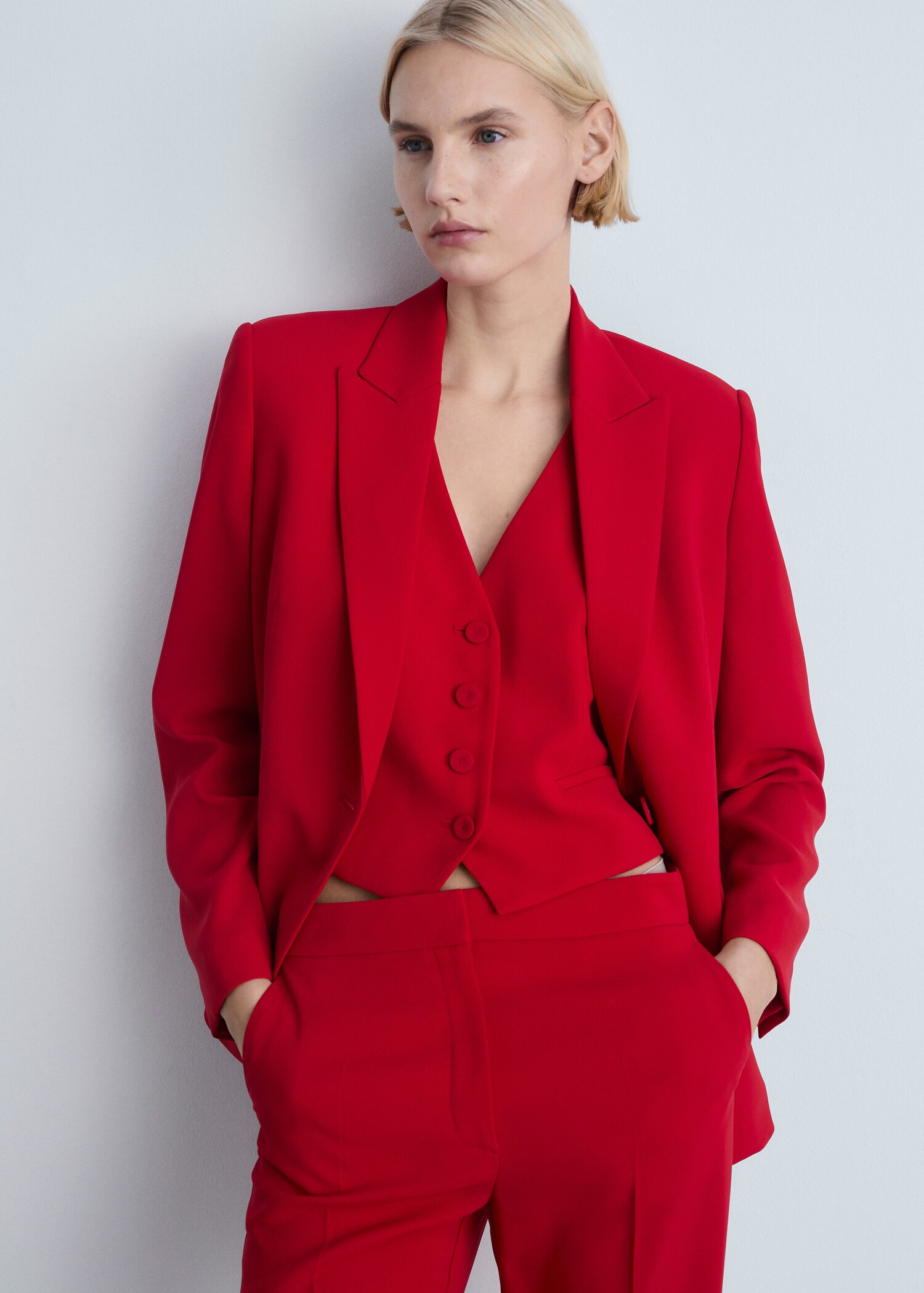 Suit waistcoat with buttons - Details of the article 2