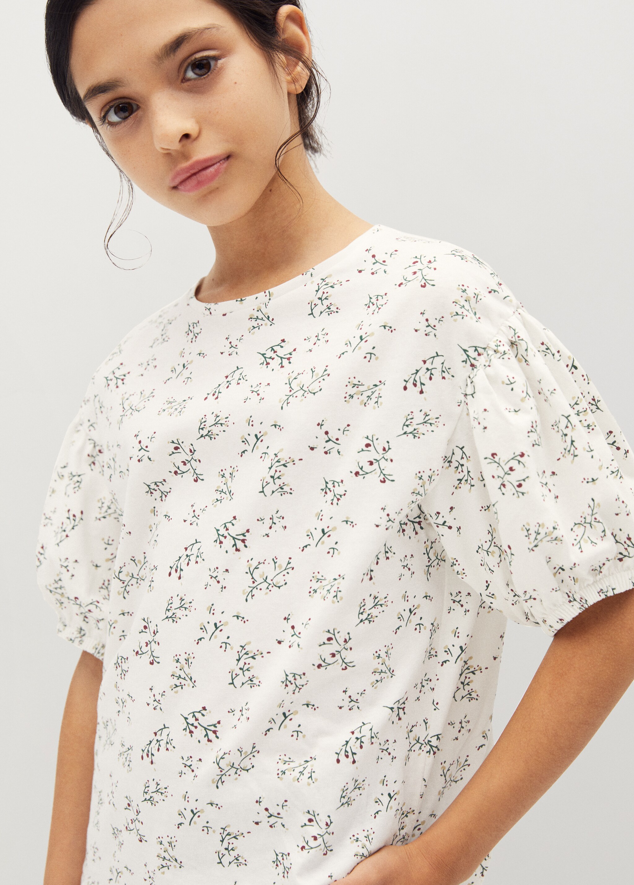 Camiseta manga abullonada - Plano medio