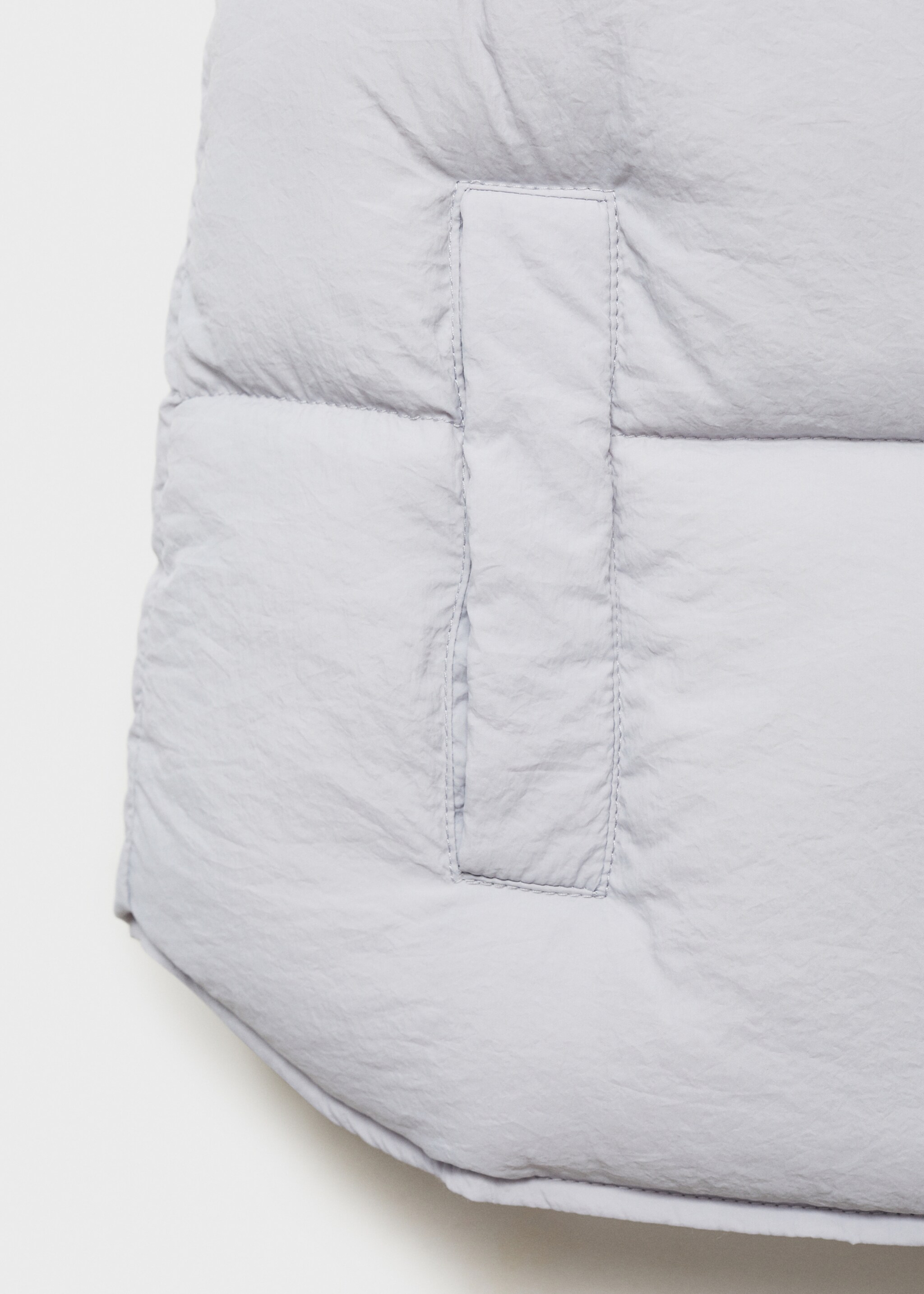 Quilted gilet with buttons - Details of the article 8, Blue. Ref: 87092534-00.