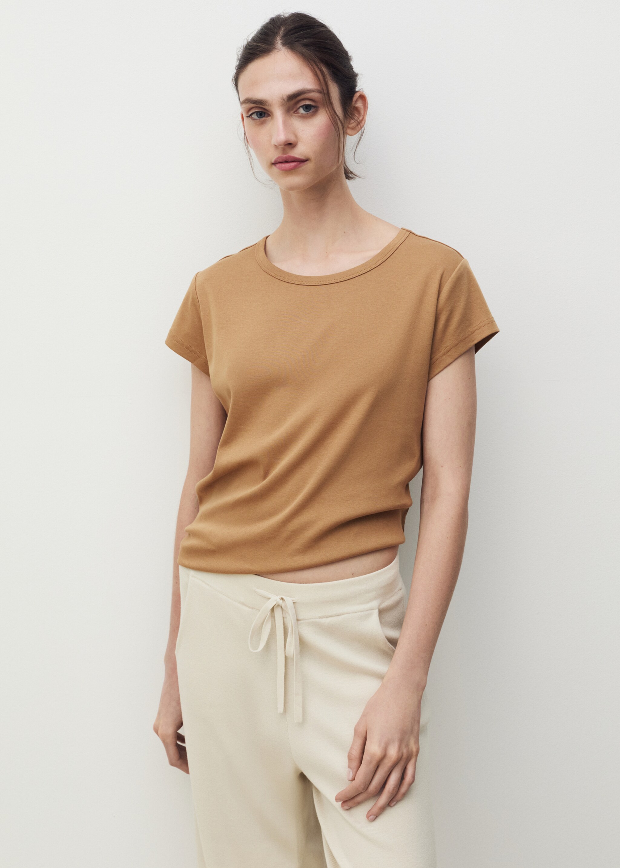 T-shirt 100 % coton manches courtes - Plan moyen, Moutarde. Ref: 87092898-00.