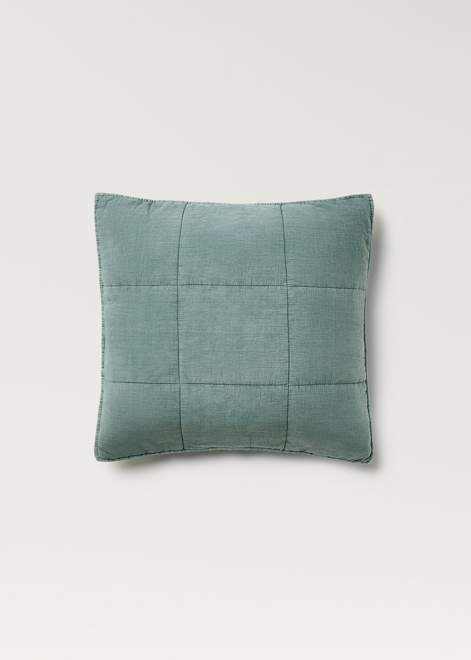 Garment-dyed cotton cushion cover with checks 50x50 cm - Article without model