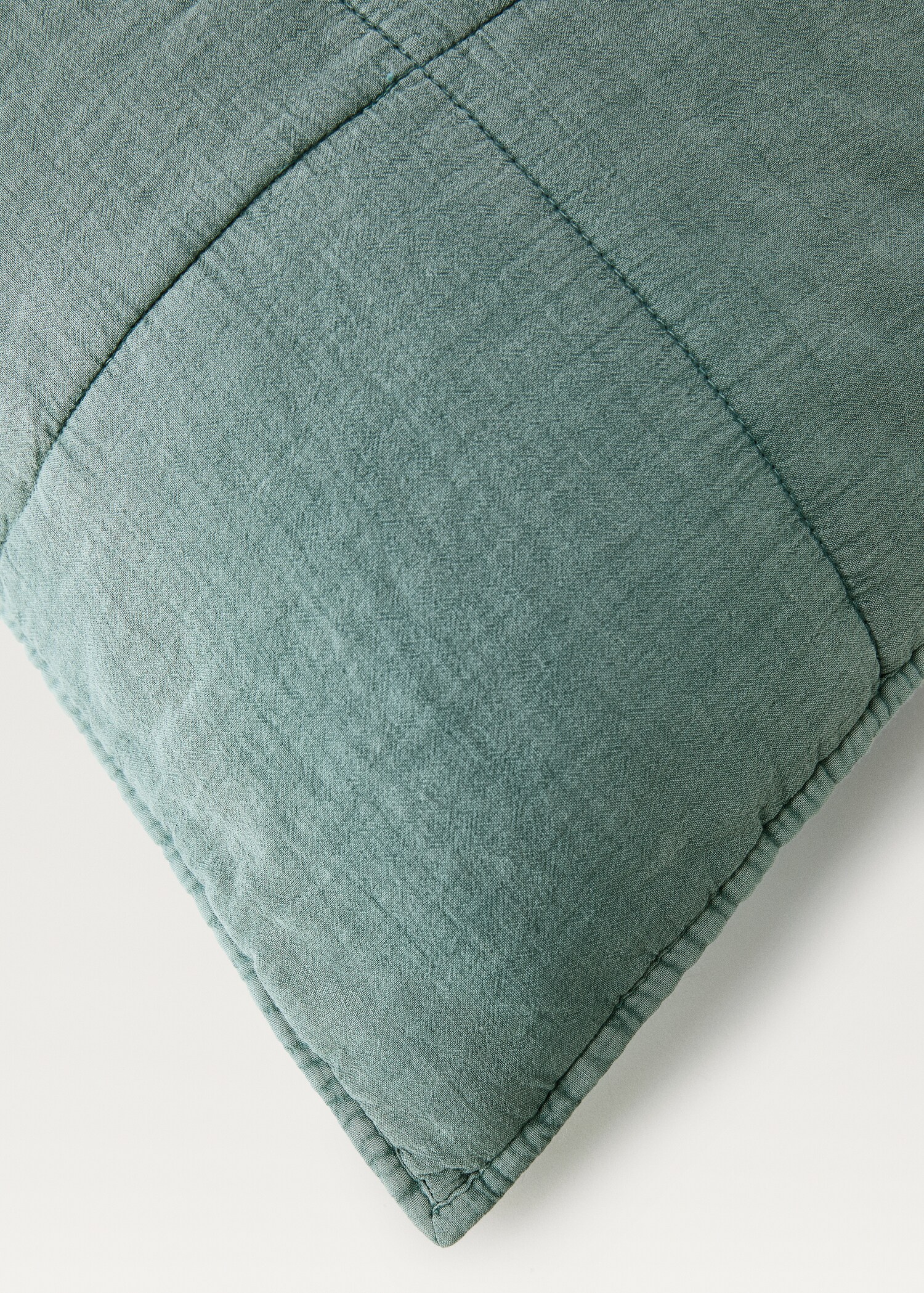 Garment-dyed cotton cushion cover with checks 50x50 cm - Details of the article 4