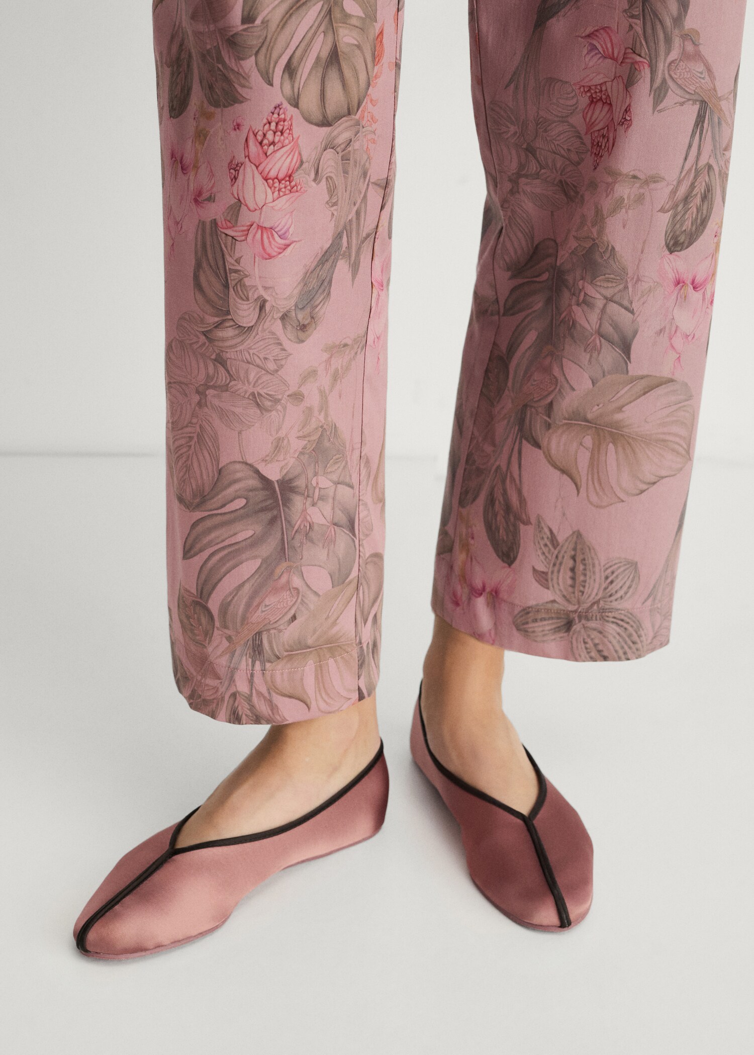 Tropical-print pyjama trousers - Details of the article 6
