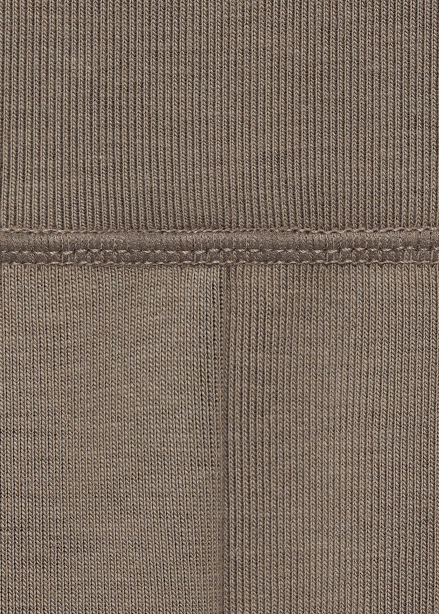 Flared knitted trousers - Details of the article 0