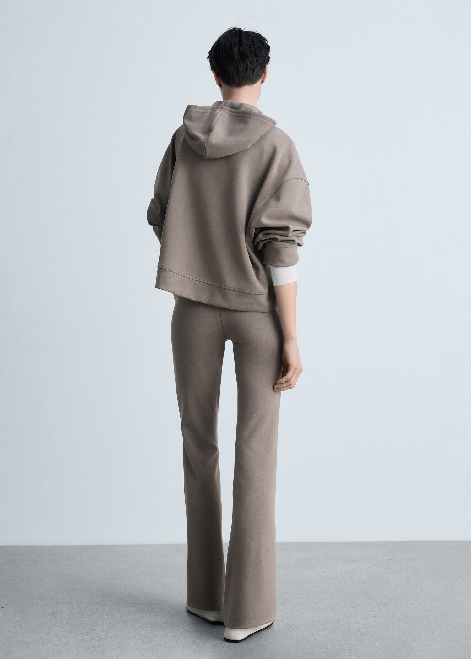 Flared knitted trousers - Reverse of the article