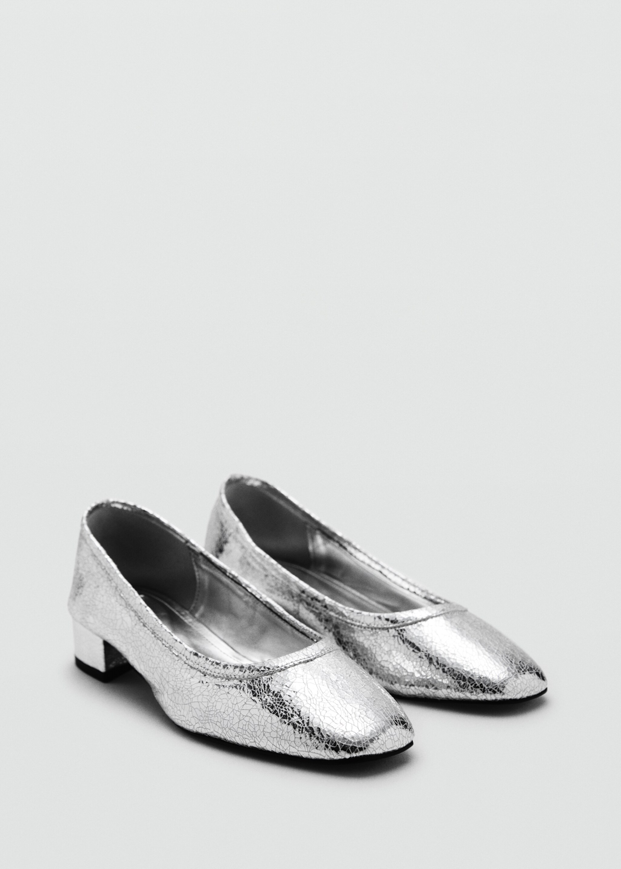 Cracked-heel shoes - Medium plane, Silver. Ref: 87093285-00.