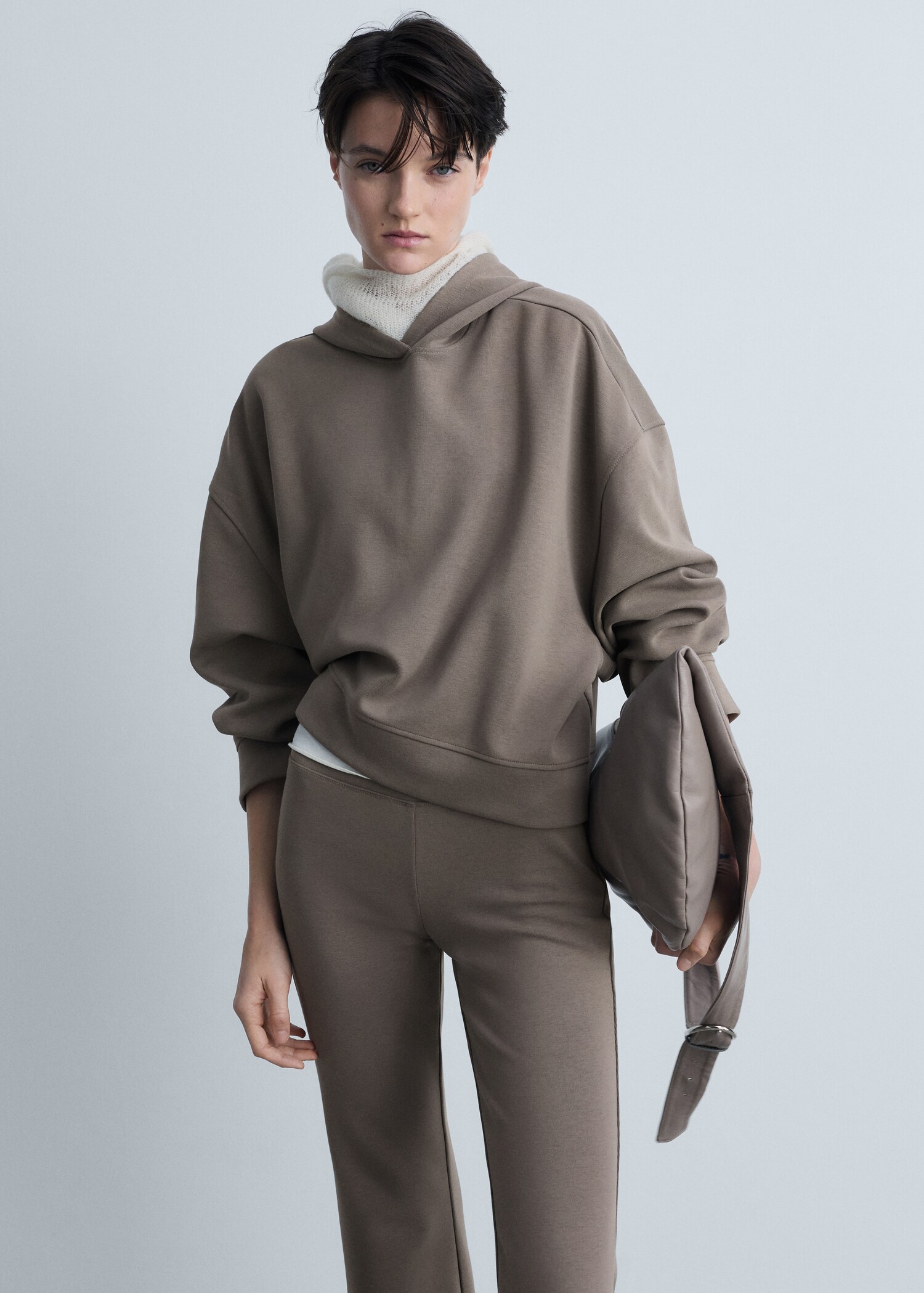 Sweat-shirt oversize capuche - Plan moyen